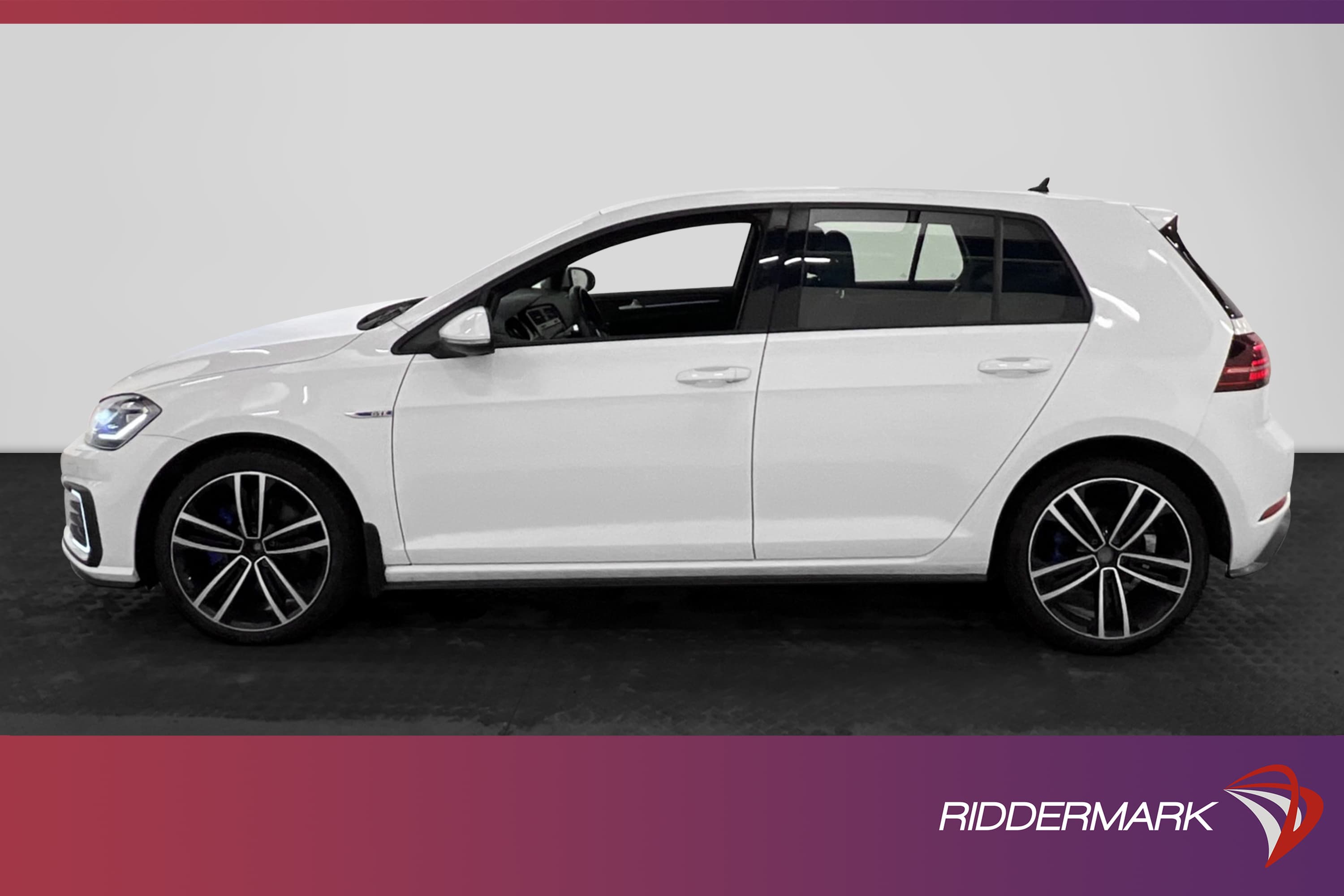 Volkswagen Golf GTE 
