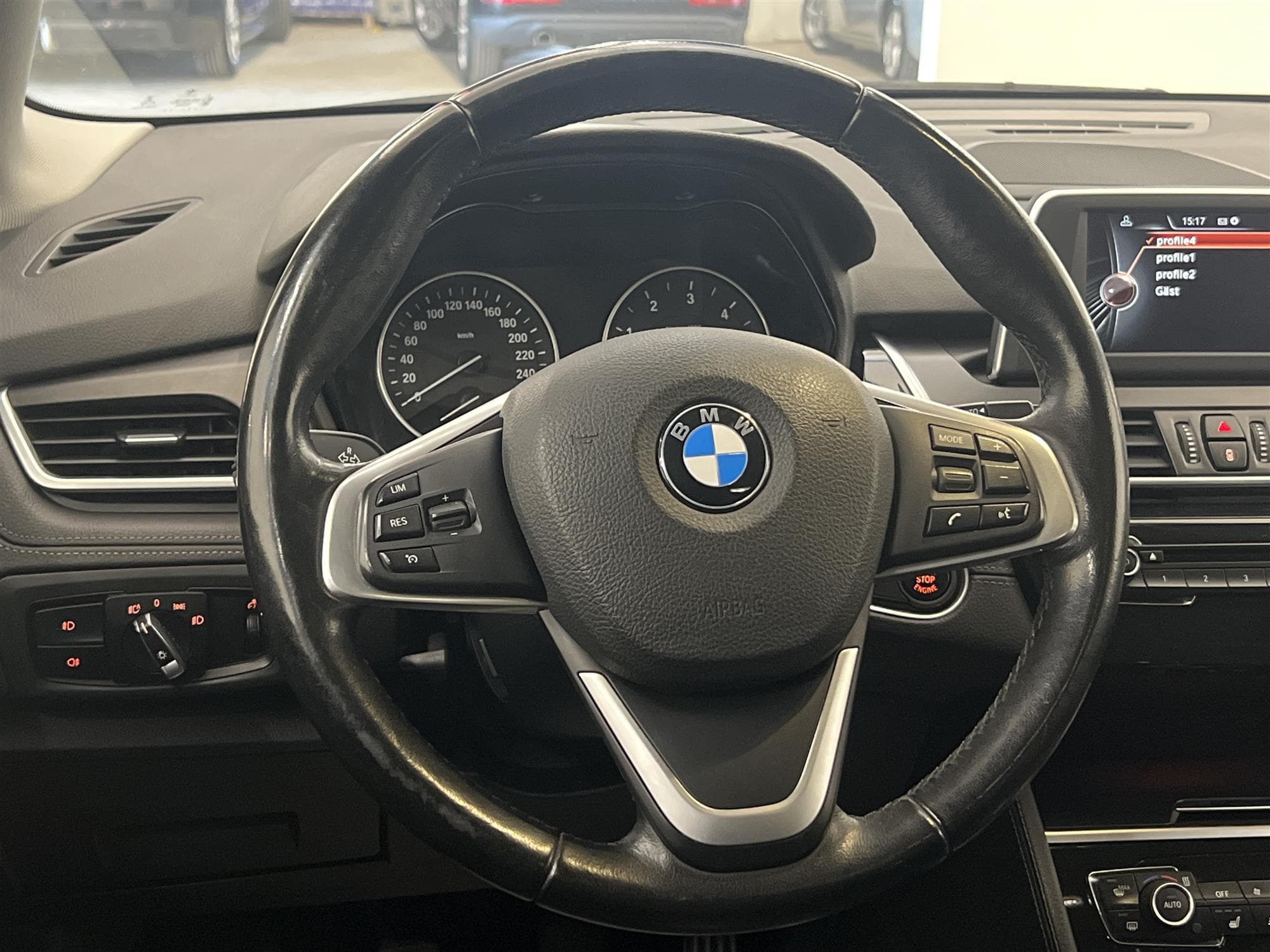 BMW 218d Active Tourer  Drag P-sensorer Rattvärme 0.41l/milinteriör