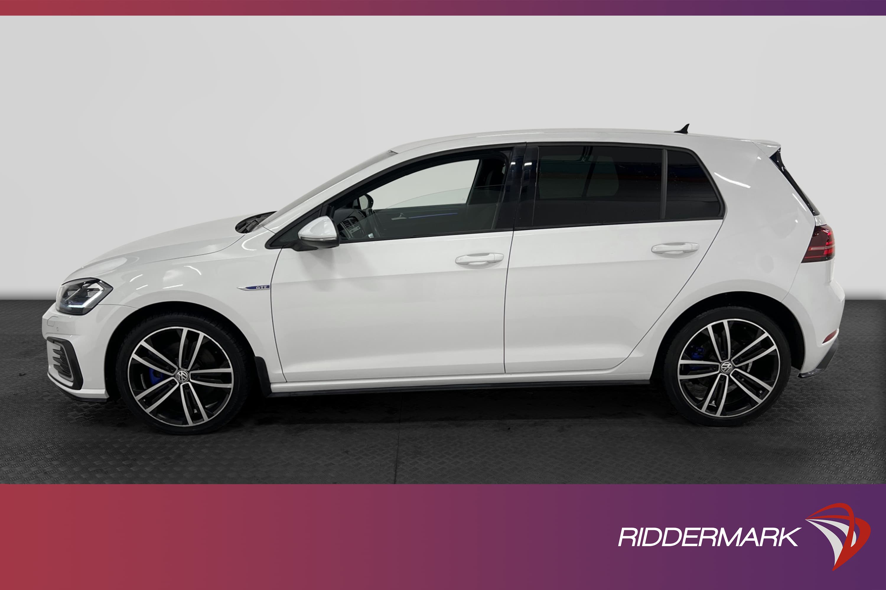Volkswagen Golf GTE 204hk