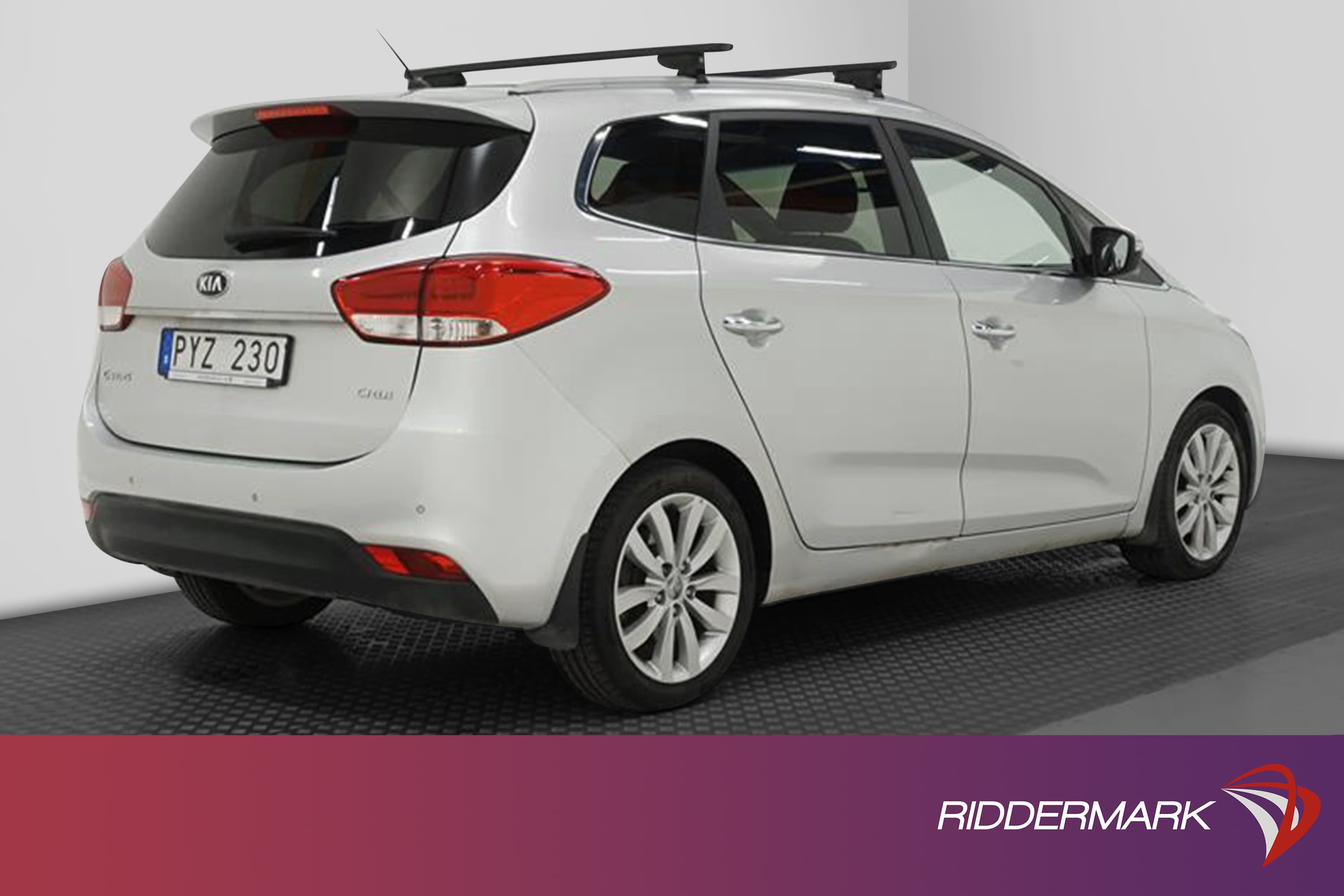Kia Carens 115hk Motorvärmare 7-sits Välservad PDC 0,45l/milexteriör