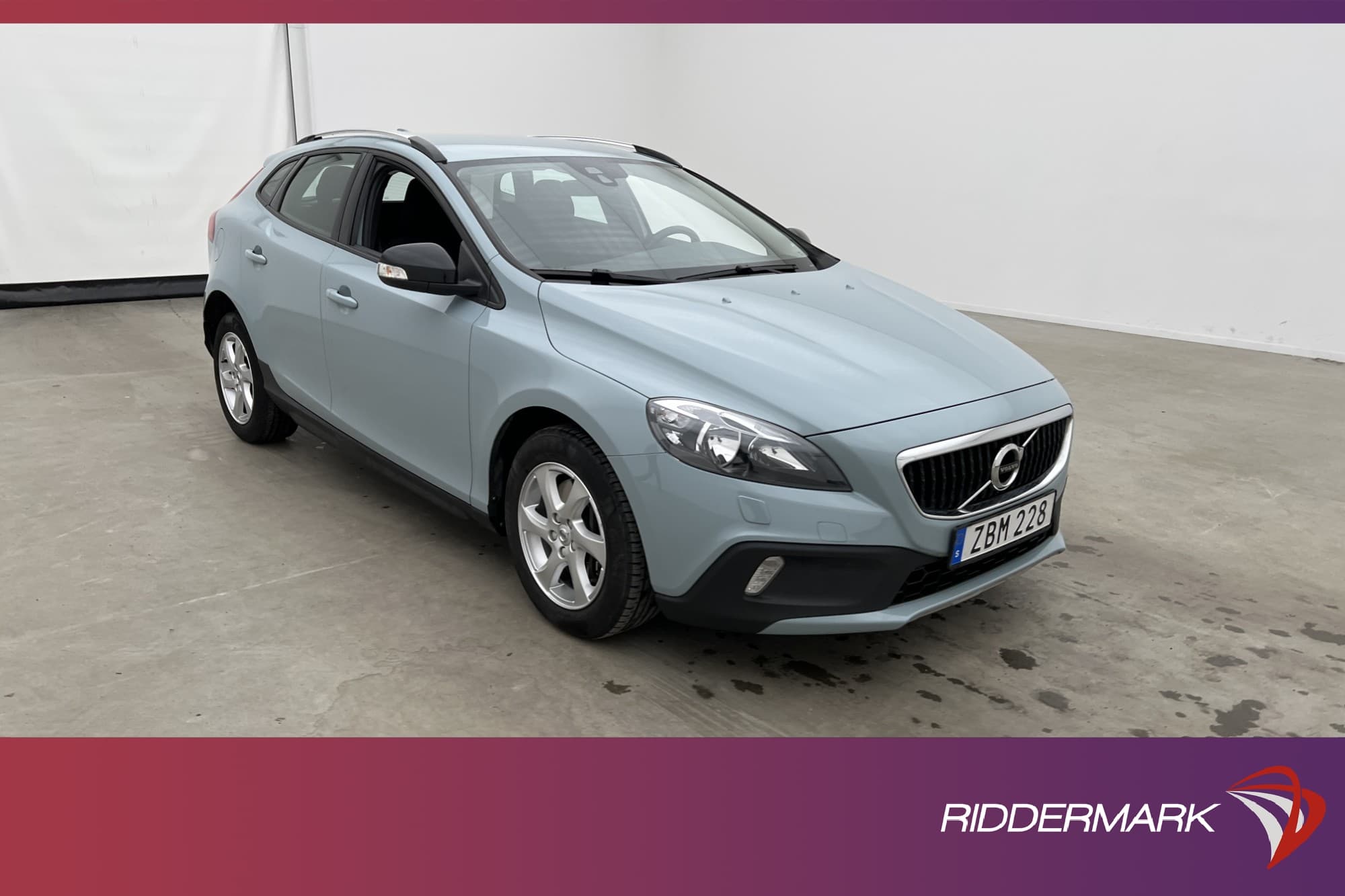 Volvo V40 Cross Country D2 120hk Kinetic VOC Värmare P-Sens