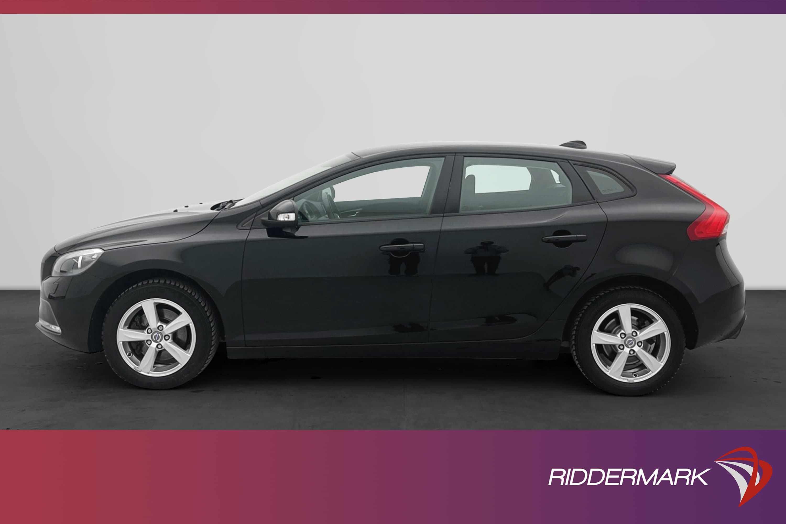 Volvo V40 T2 120hk