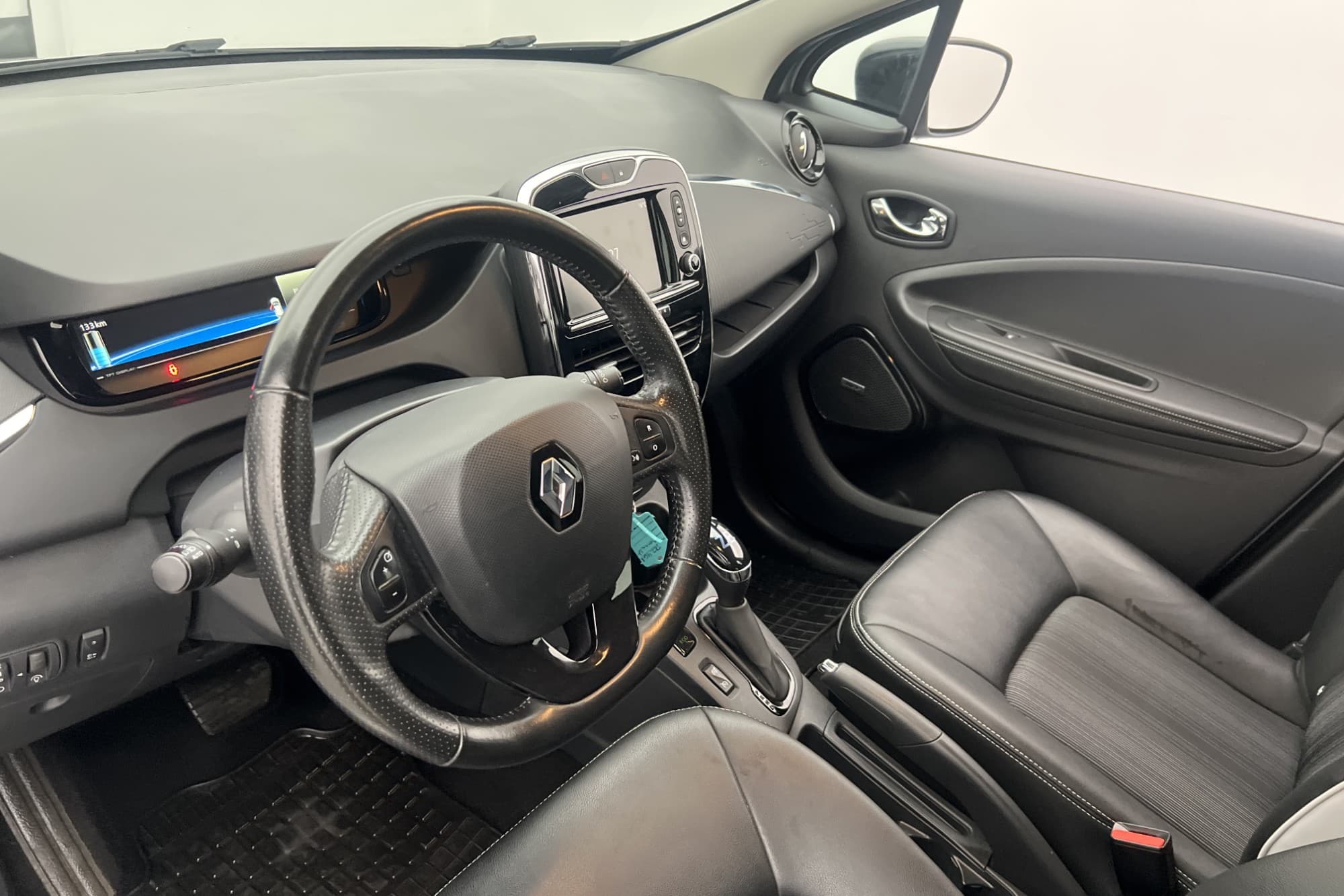Renault ZOE R110 41kWh Batteriköp Iconic BOSE Navi Kamera