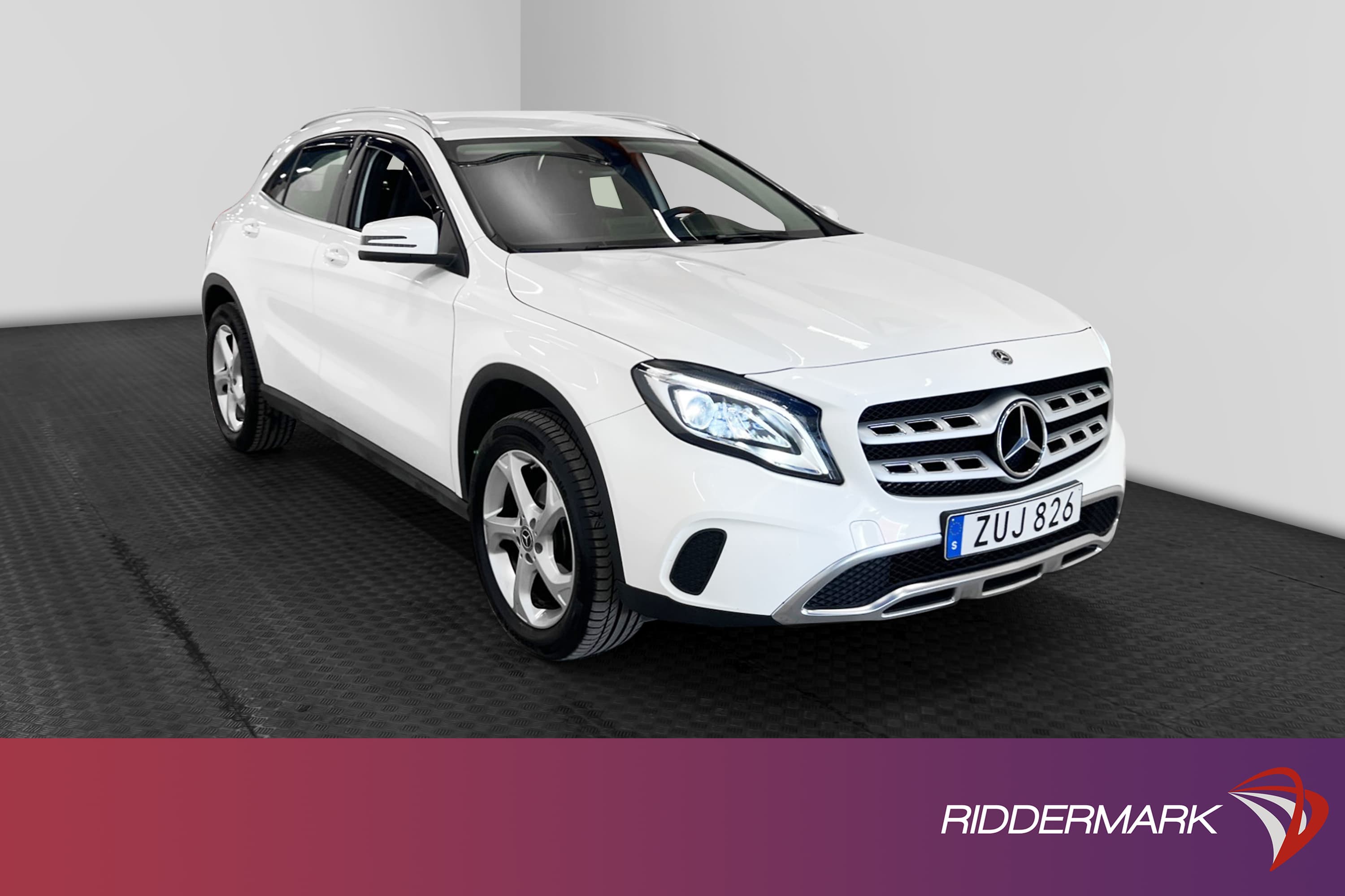 Mercedes-Benz GLA 200 156hk