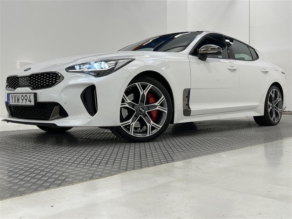 Kia Stinger AWD 370hk HUD 360° T-Lucka Navi Adaptiv interiör