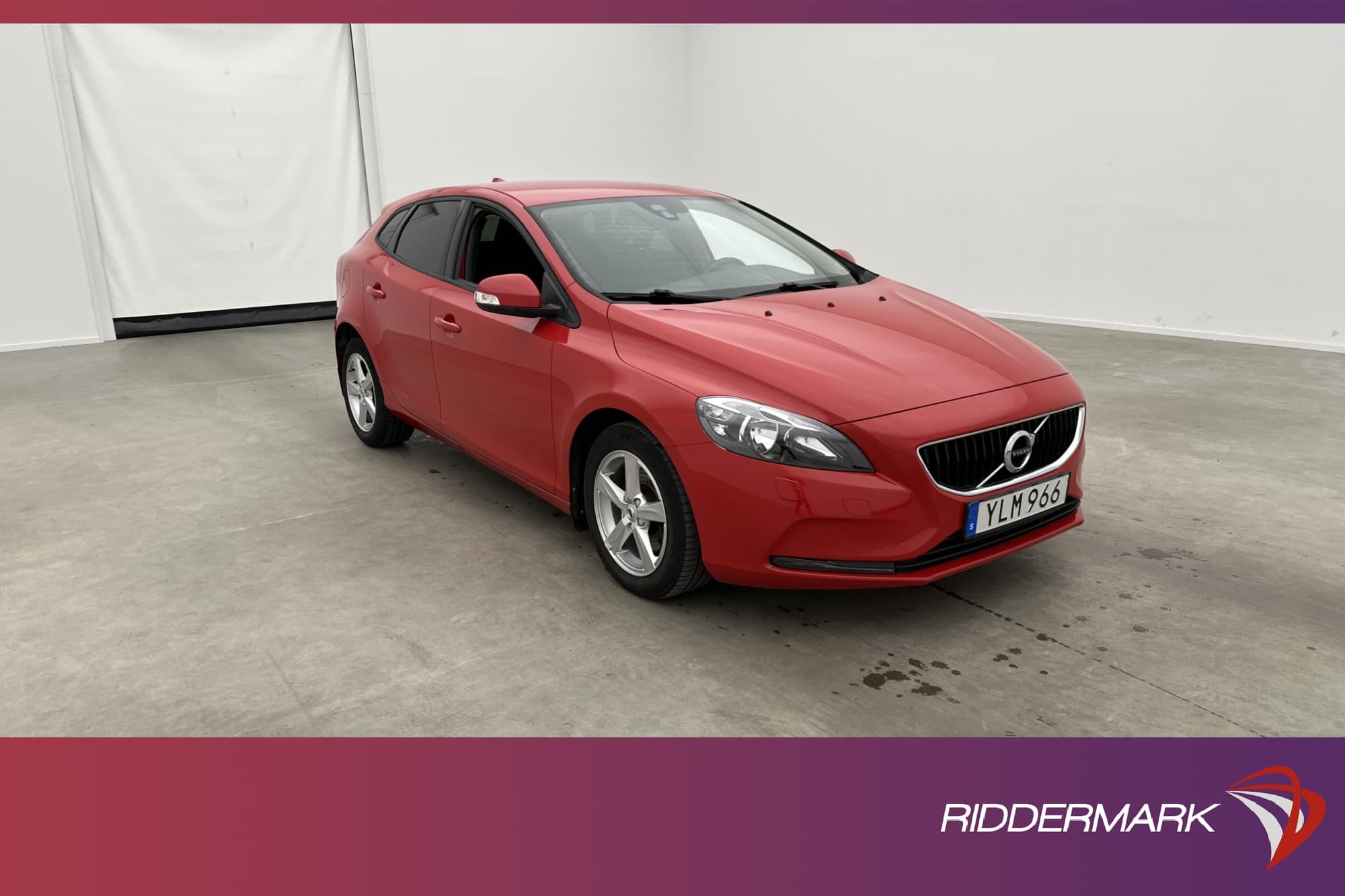 Volvo V40 T2 120hk