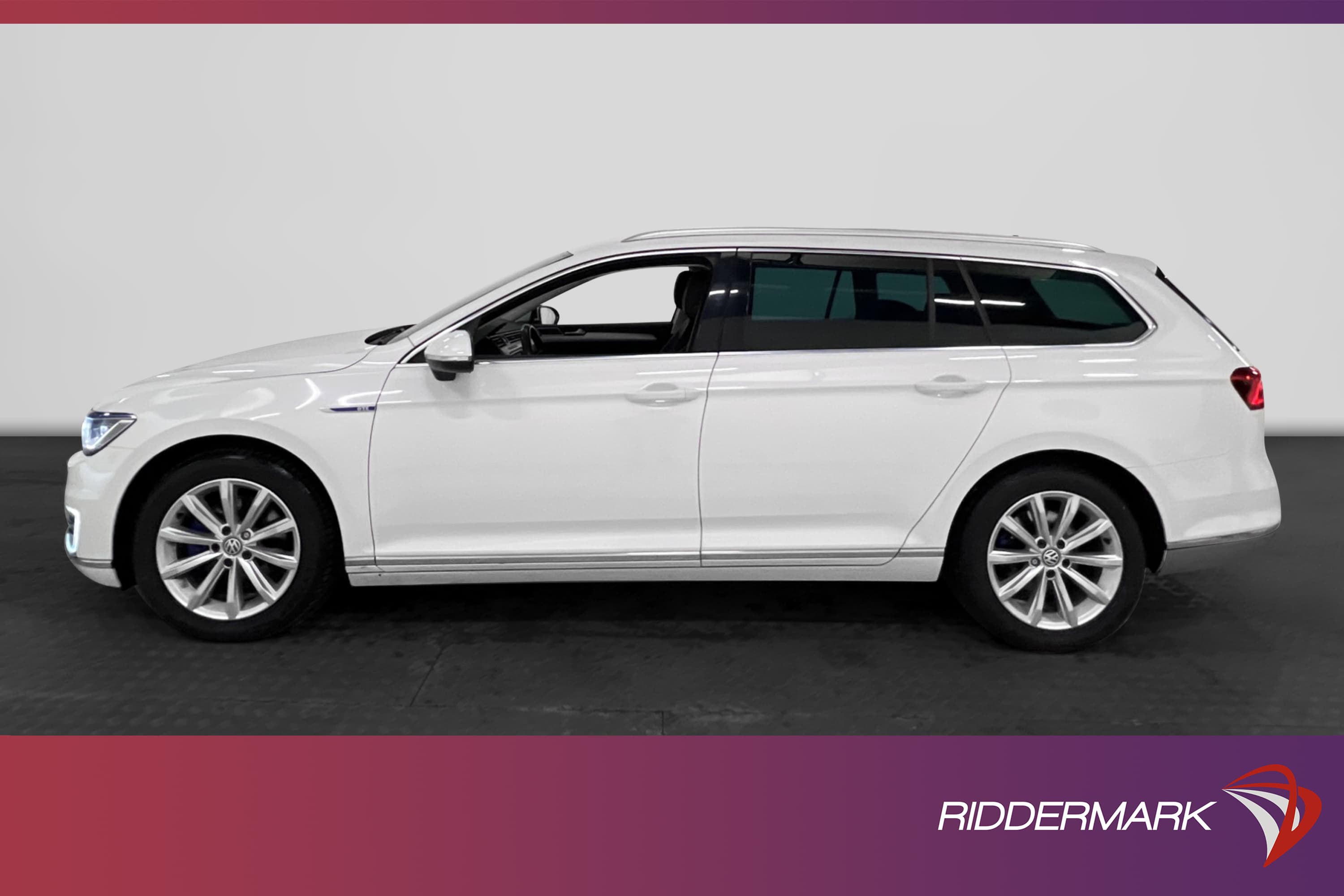 Volkswagen Passat GTE 218hk