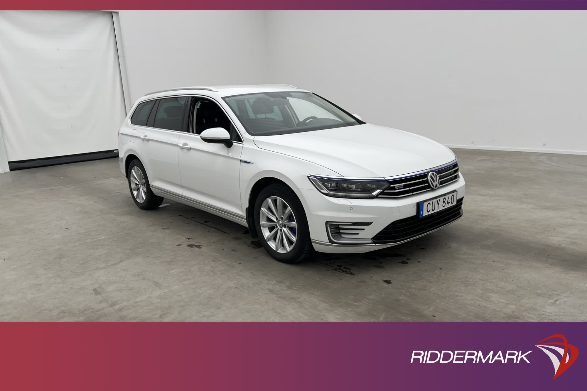 Volkswagen Passat GTE 218hk