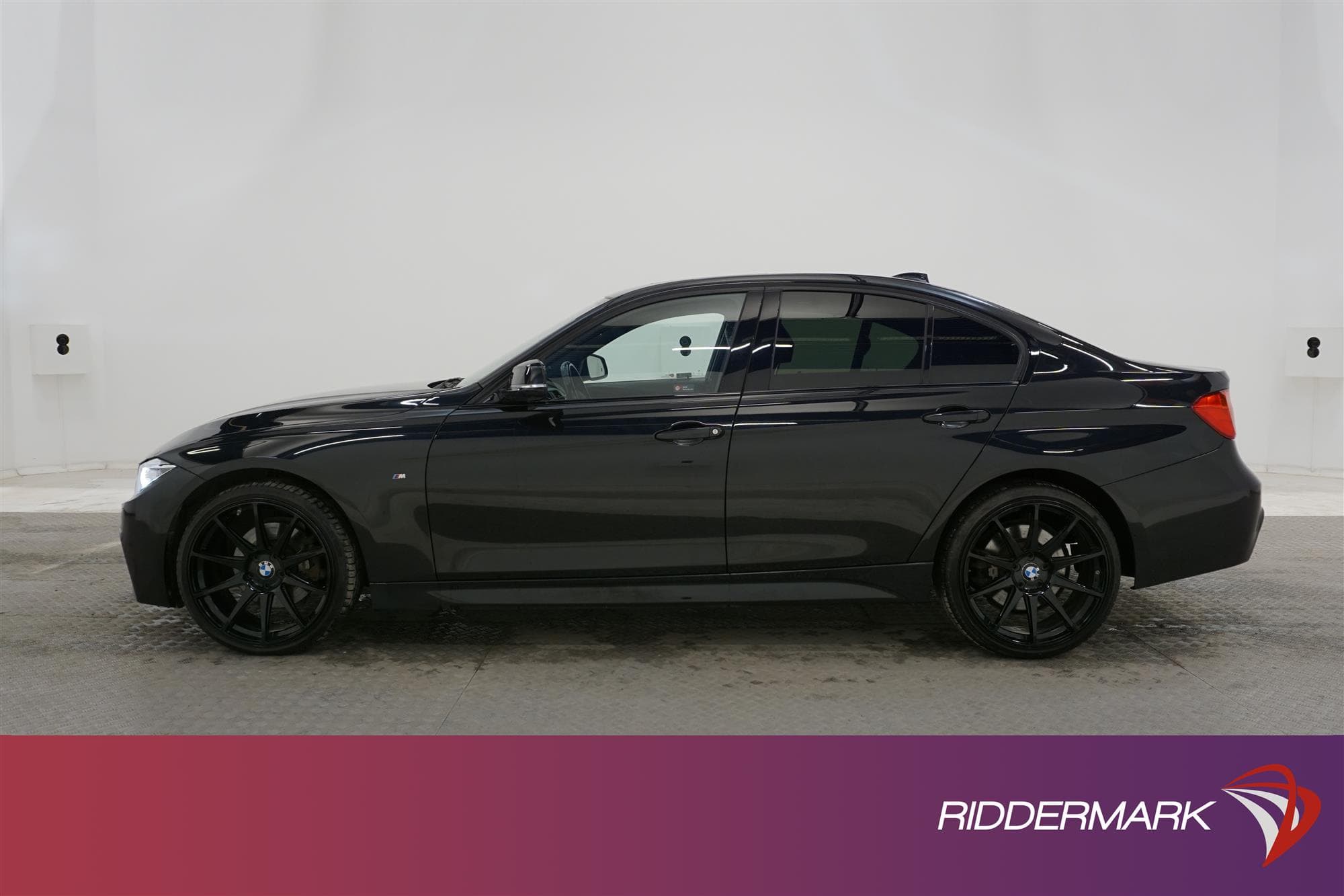 BMW 330d xDrive 258hk