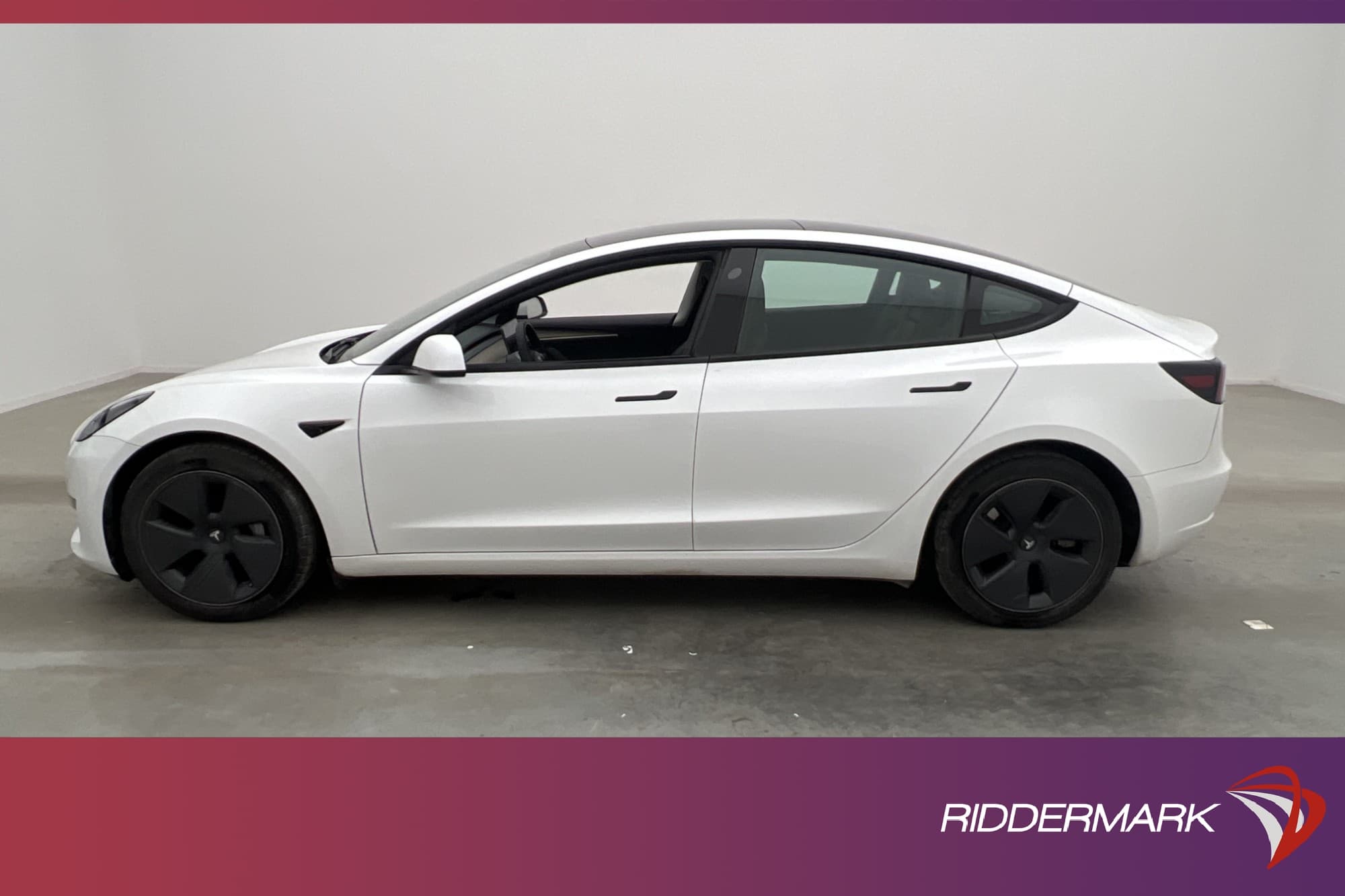 Tesla Model 3 Long Range AWD 440hk MOMS Pano Navi Elbaklucka