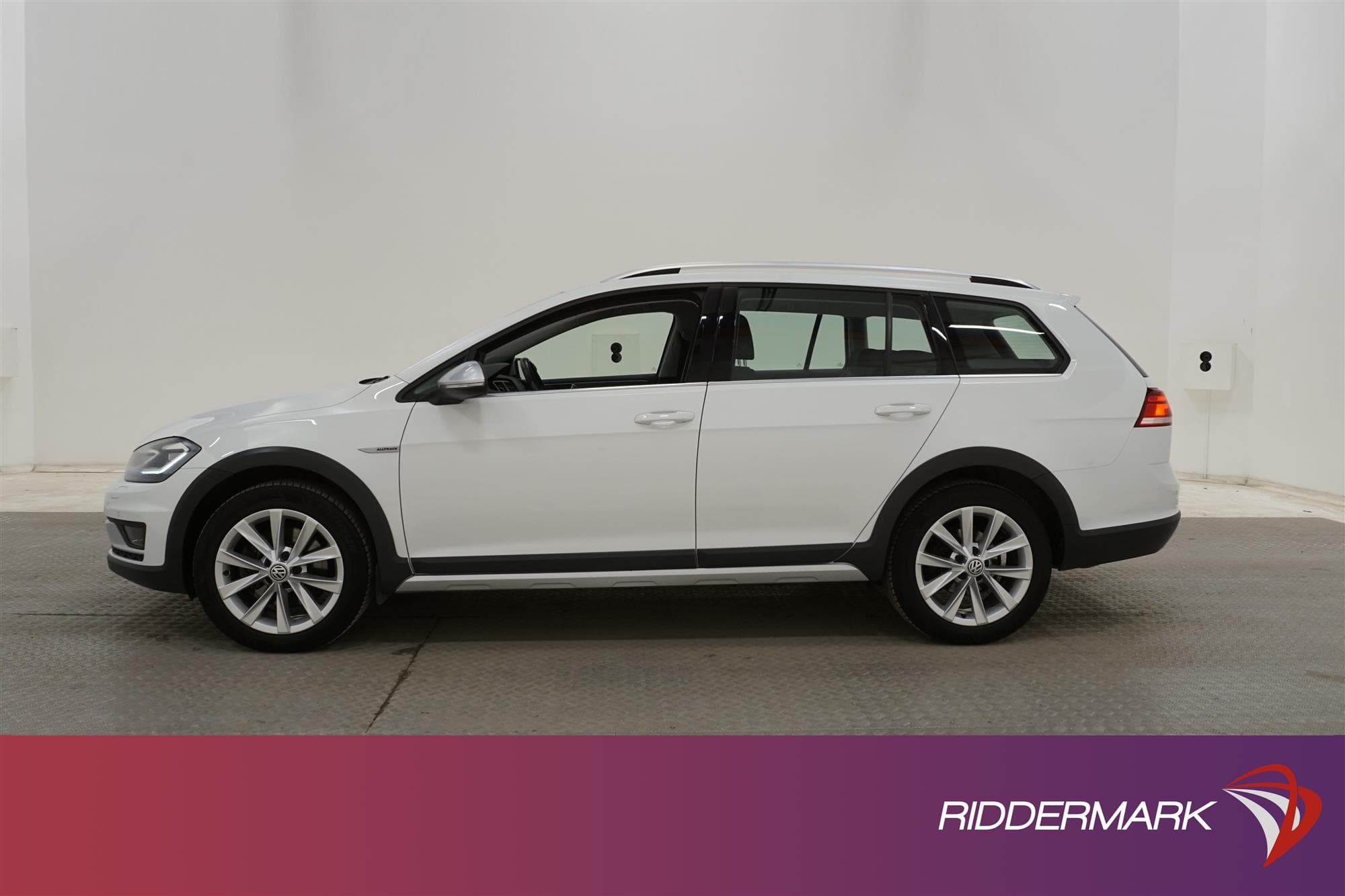 Volkswagen Golf Alltrack 1.8 TSI 4M