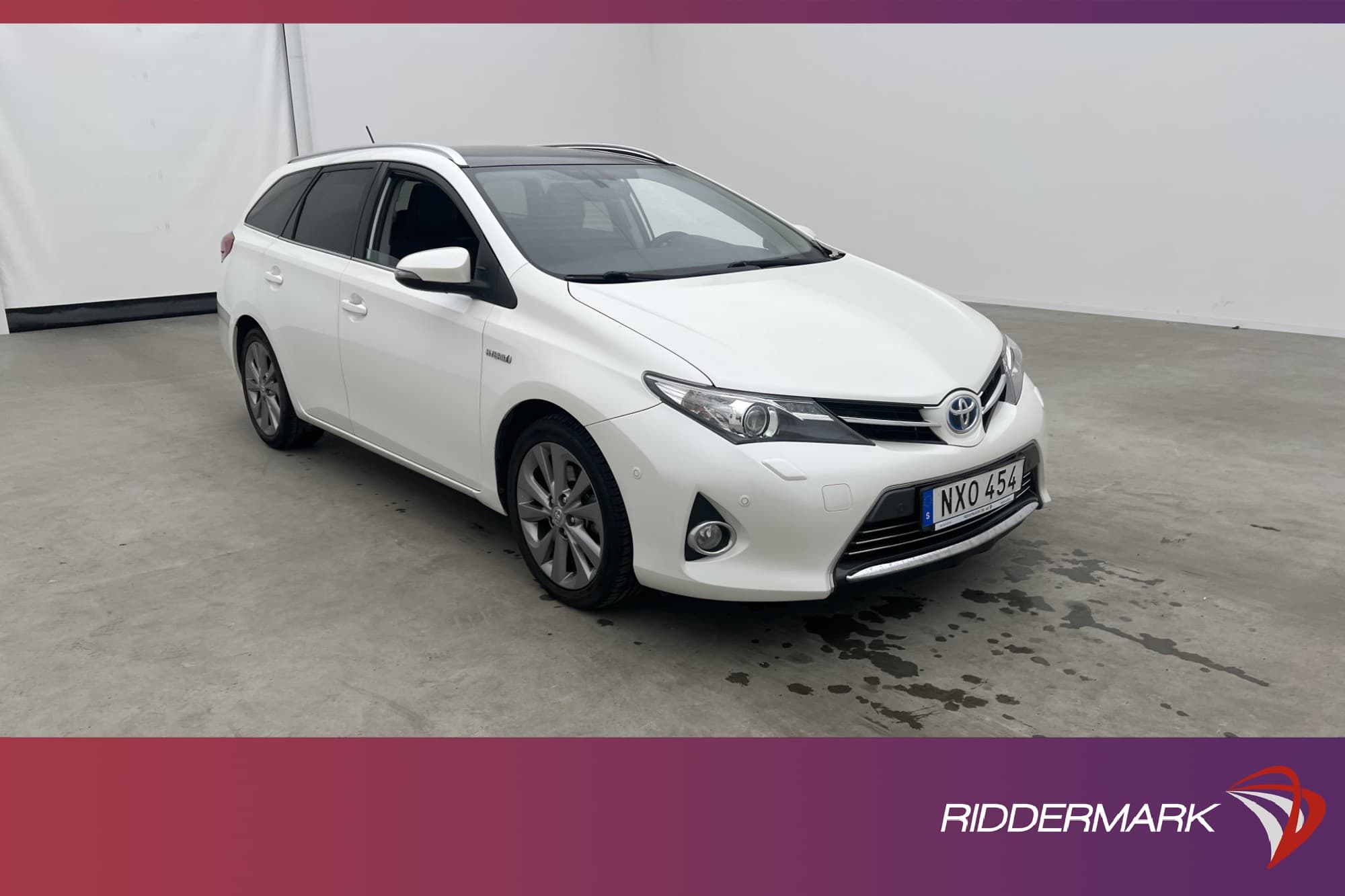 Toyota Auris Hybrid 136hk