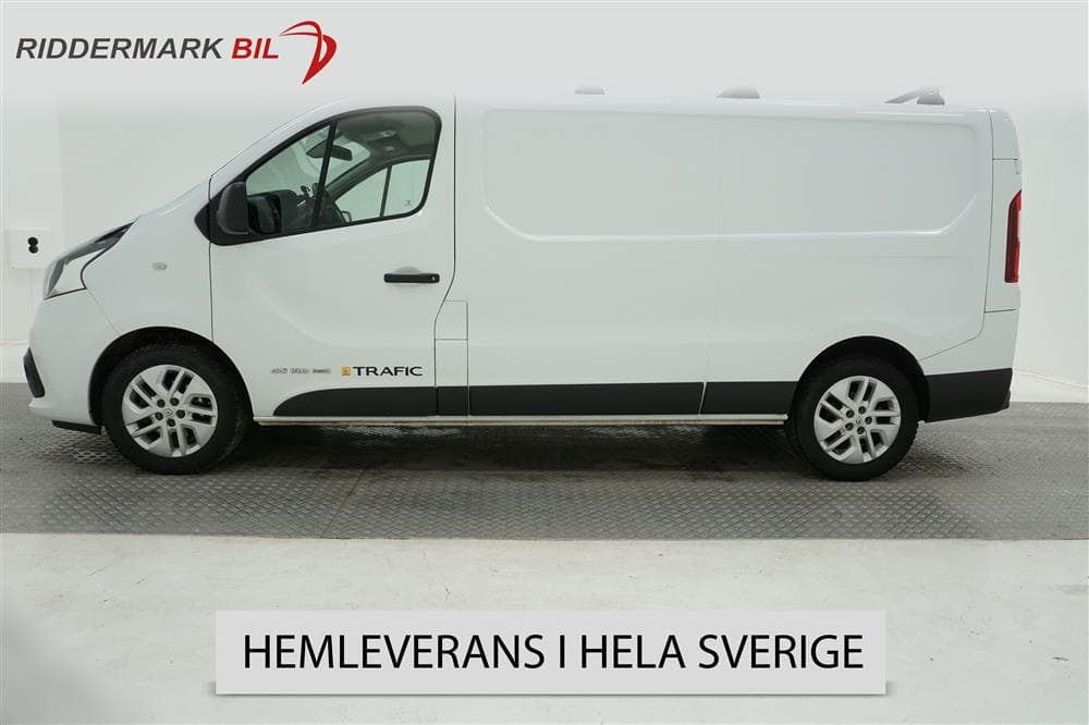 Renault Trafic 1.6dCi 3sits Eu6 L2 140hk Drag Värmare Moms