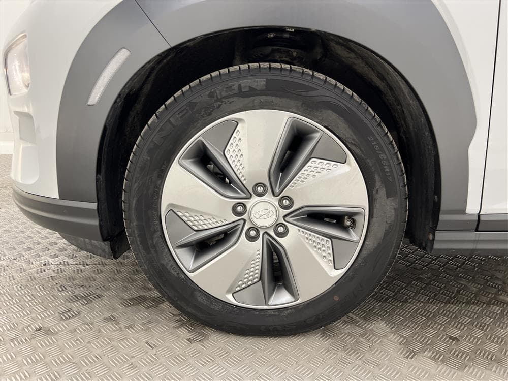 Hyundai Kona Electric 64 kWh 205hk Kamera Carplay MOMS