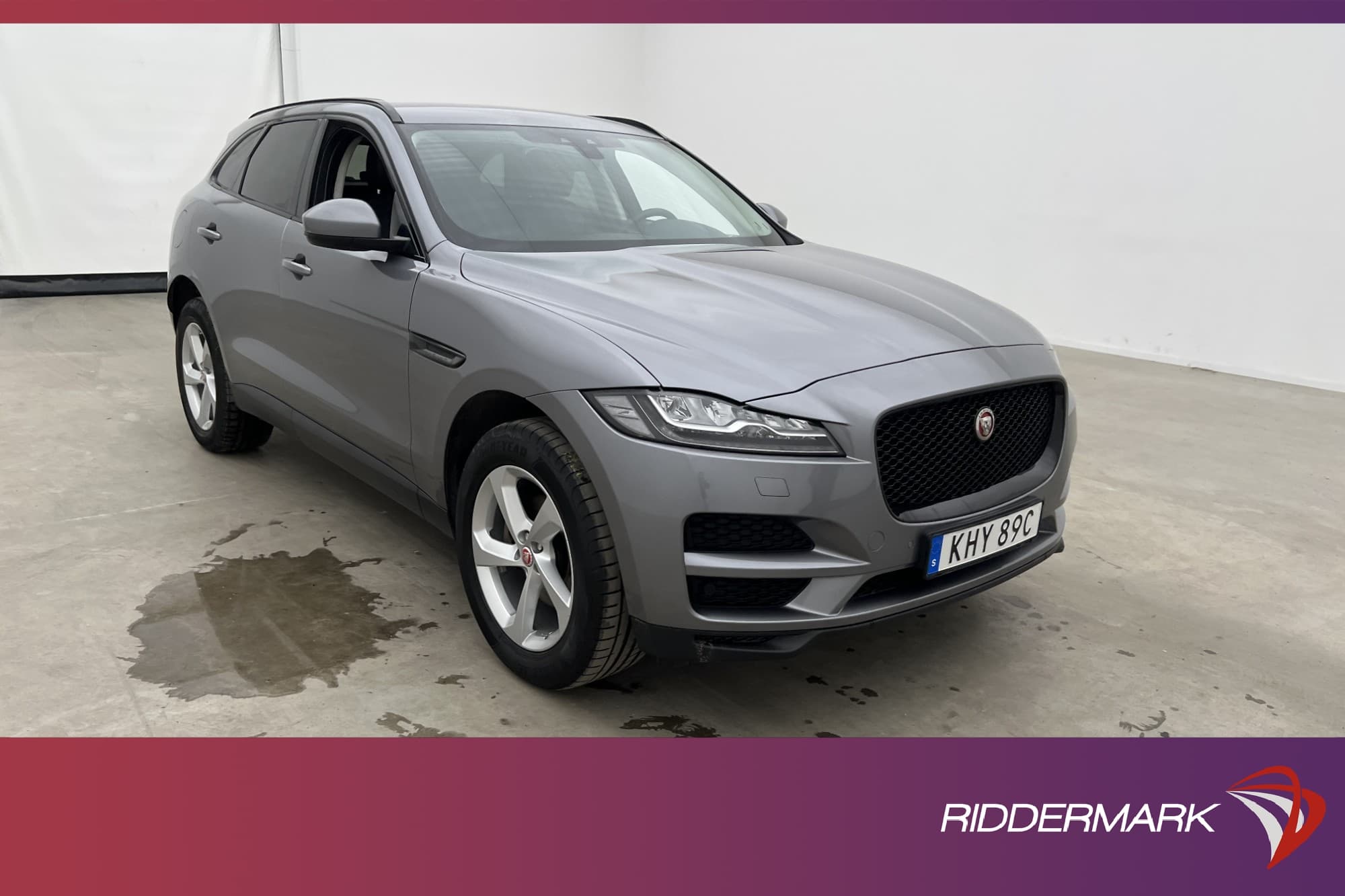Jaguar F-Pace 20d AWD 180hk B-Kam Navi Drag Skinn 1 Brukare