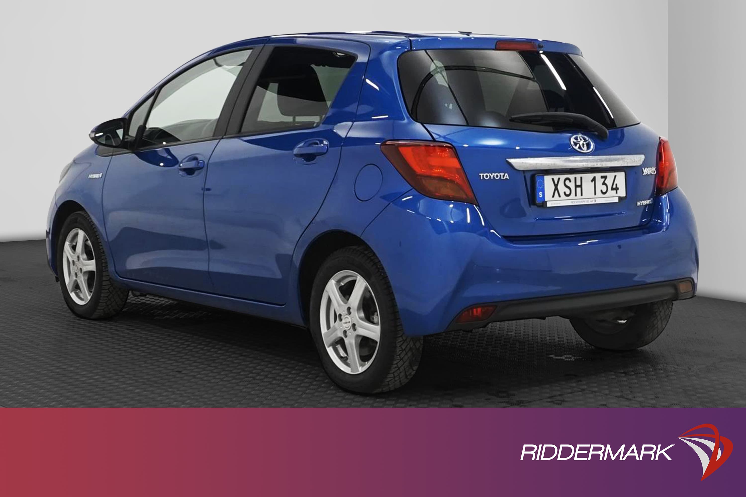 Toyota Yaris Hybrid 101hk M-Värmare B-Kam Navi 0,33L/mil