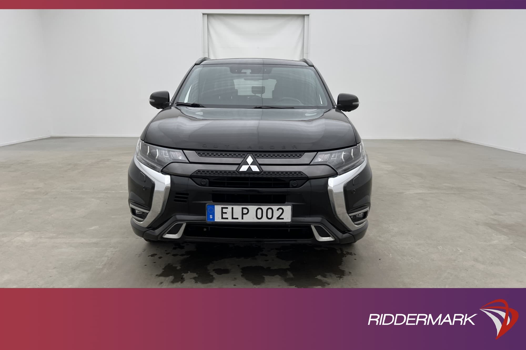 Mitsubishi Outlander PHEV AWD Business X Taklucka Skinn 360*