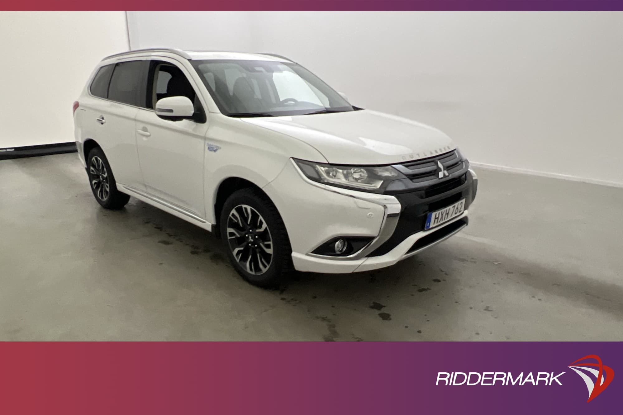 Mitsubishi Outlander PHEV 4WD