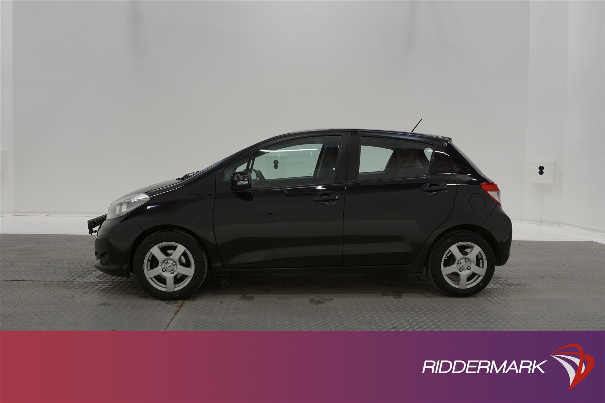 Toyota Yaris 1.33 99hk