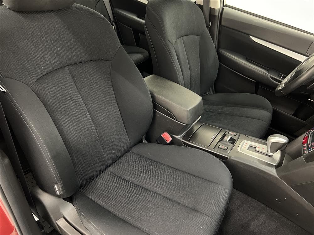 Subaru Outback 2.0 150hk 4WD M-Värm Taklucka B-Kamera Draginteriör