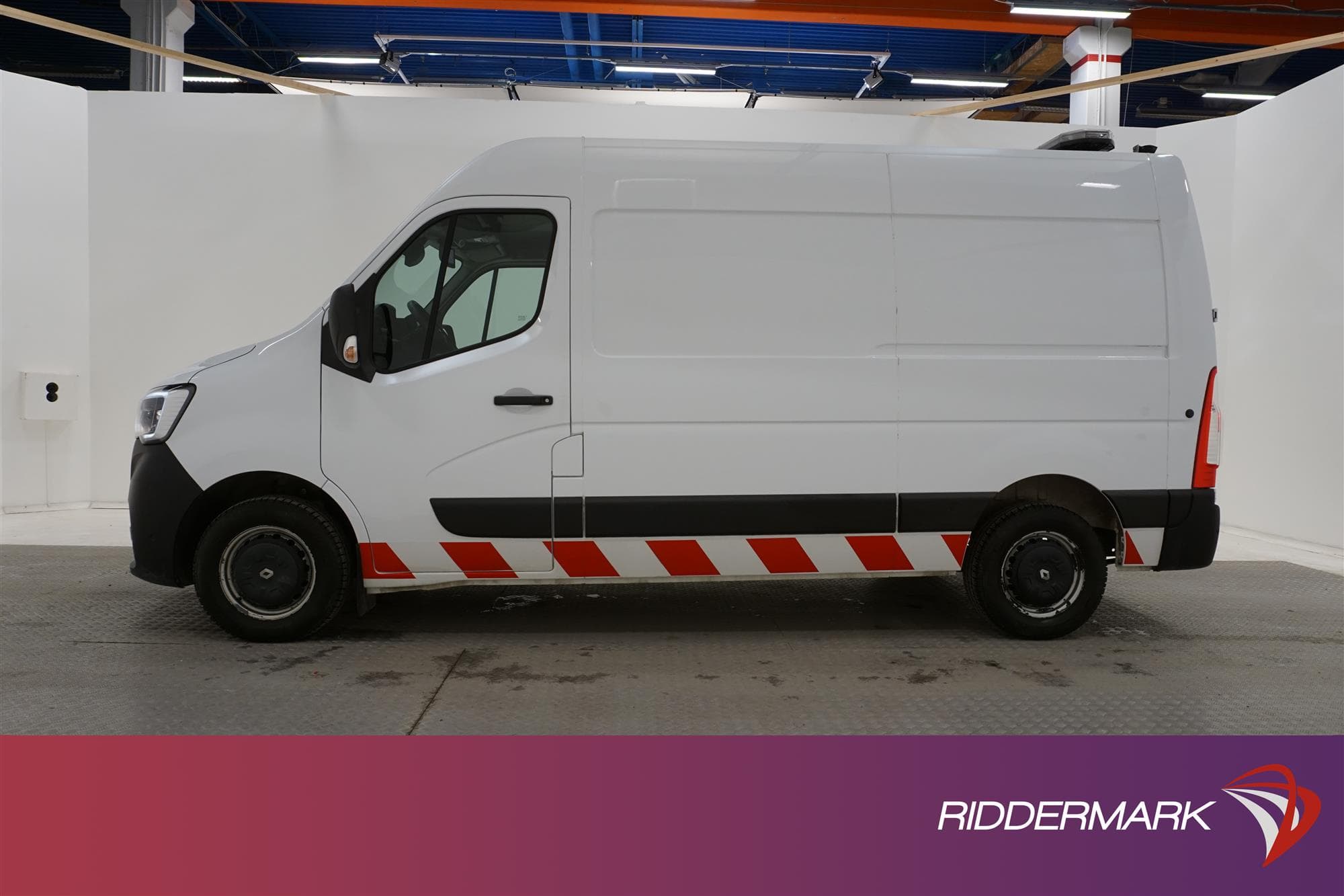 Renault Master 2.3dCi Automat 180hk L2H2 Drag Värmare Moms