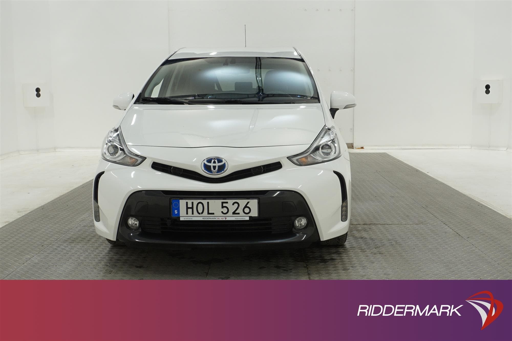 Toyota Prius+ Hybrid CVT 122hk
