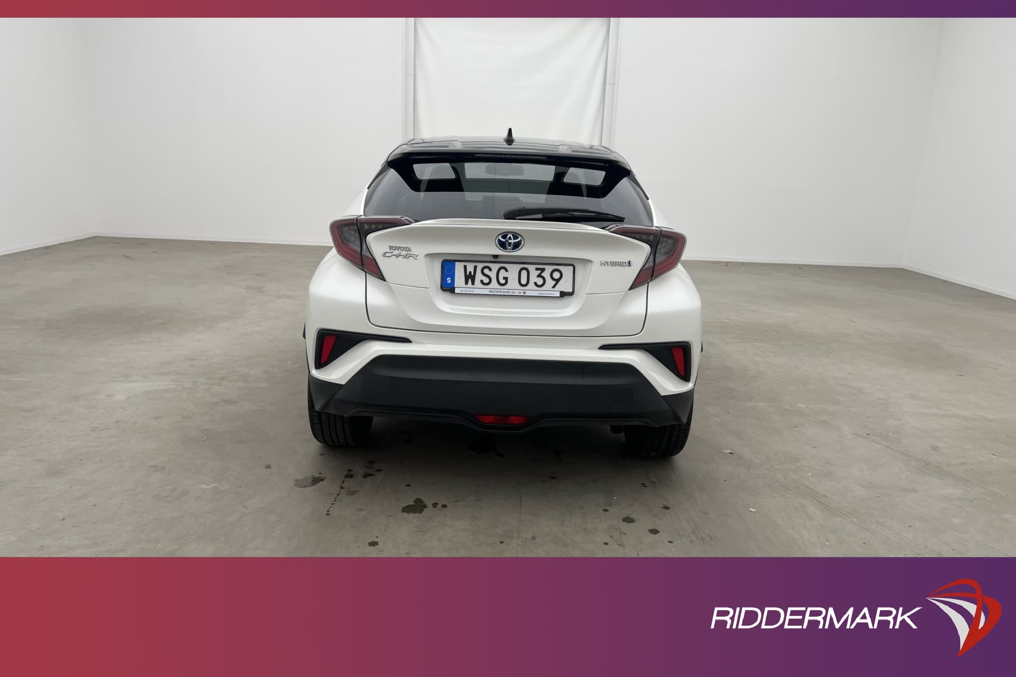 Toyota C-HR Hybrid CVT 122hk