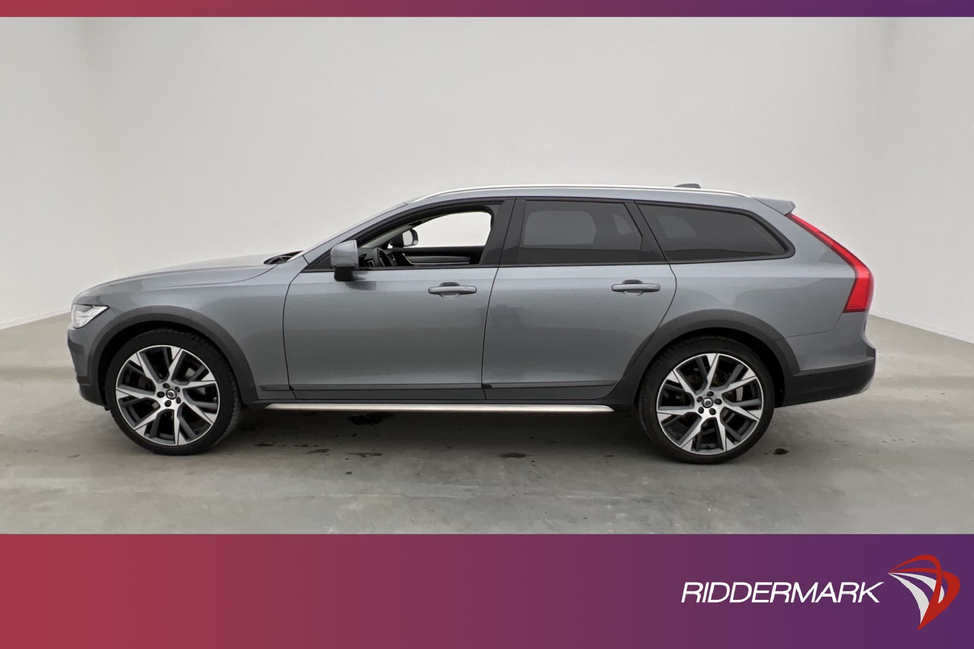 Volvo V90 Cross Country D4 AWD Pro