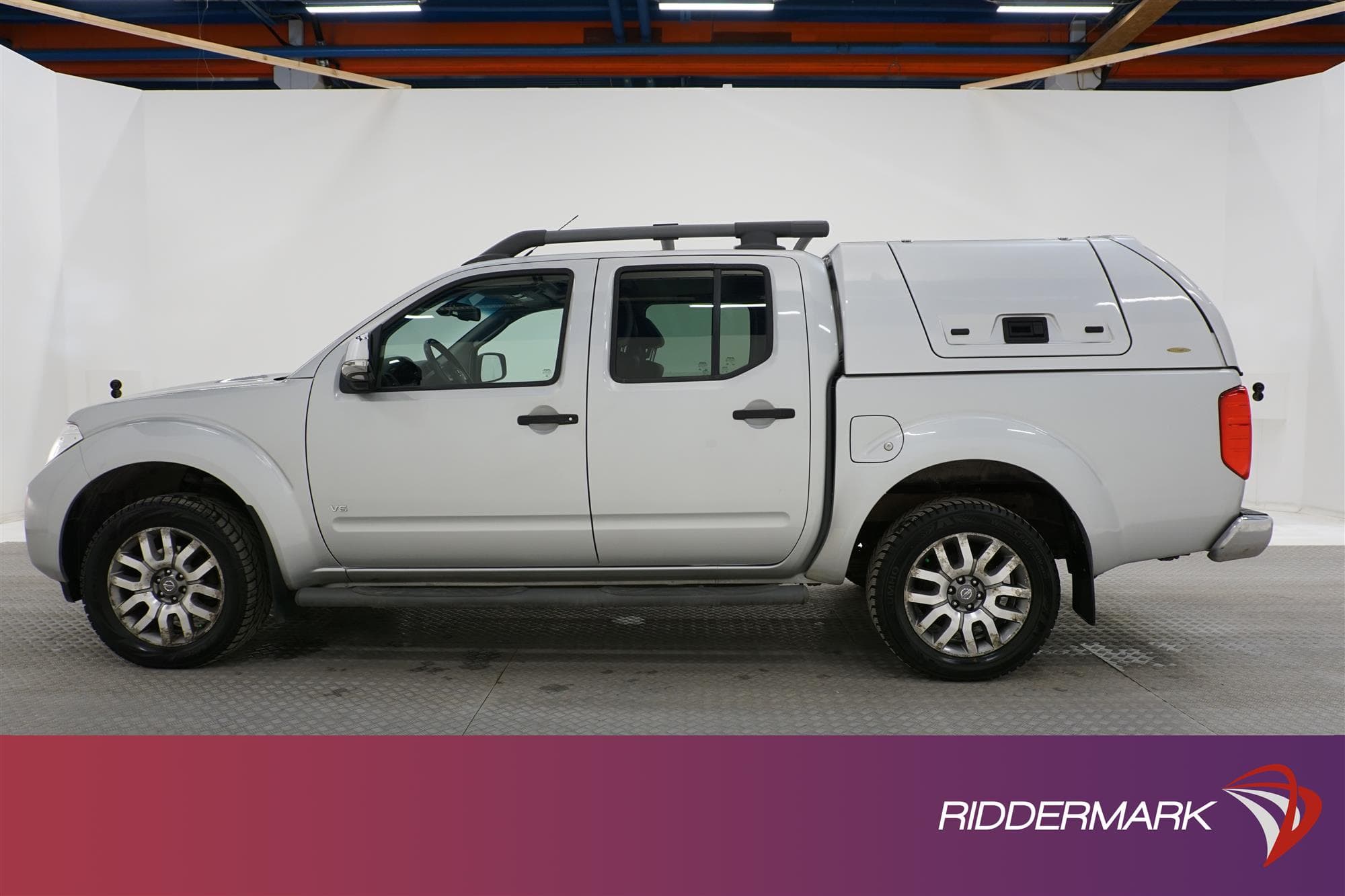 Nissan Navara 3.0dCi Automat 231hk Navi Taklucka Drag Moms