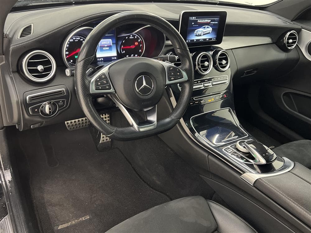 Mercedes C 300 Coupé 245hk AMG Pano B-kam Sportavg 0,63l/milinteriör
