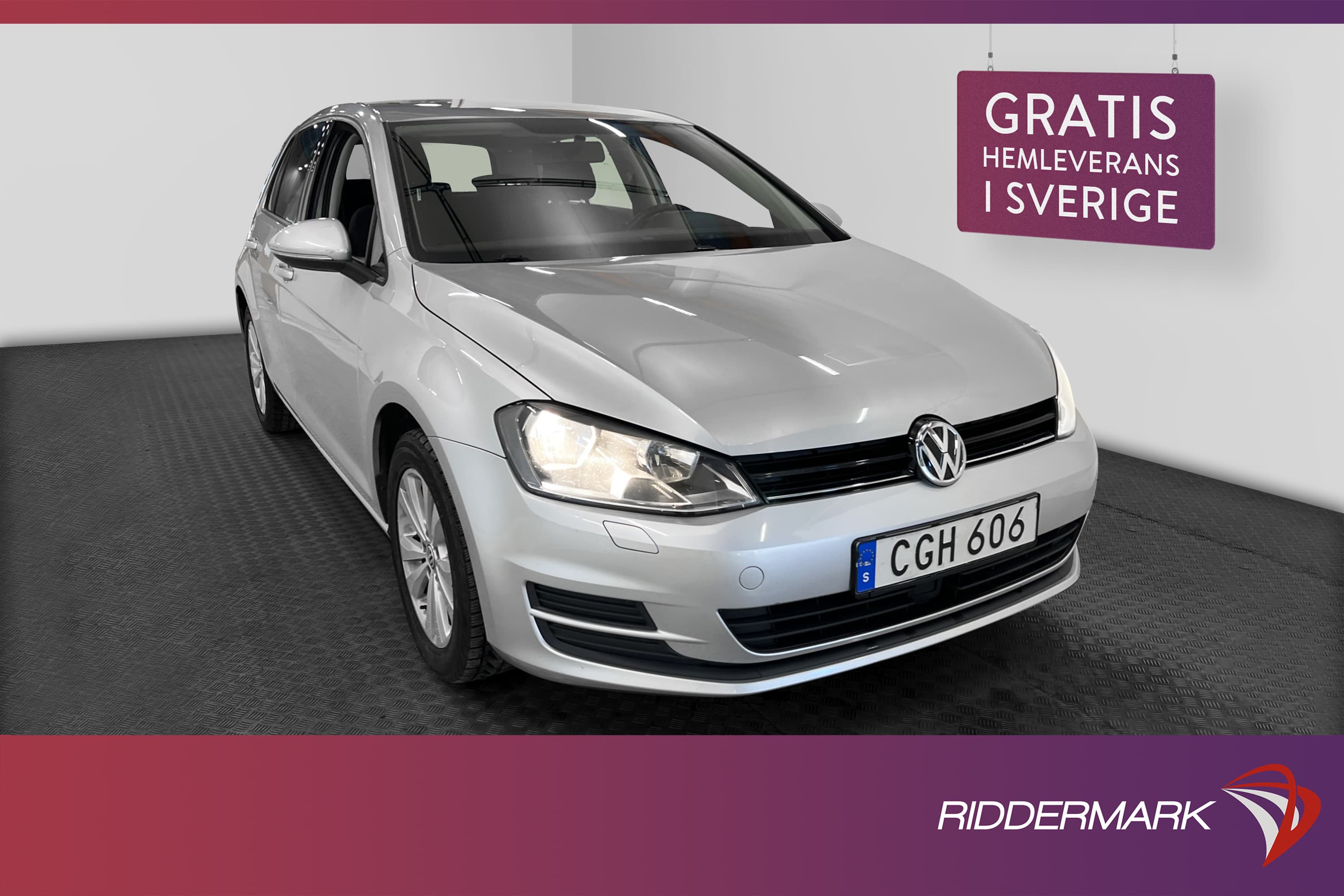 Volkswagen Golf 1.6 TDI 110hk Style Värmare Kamera Navi