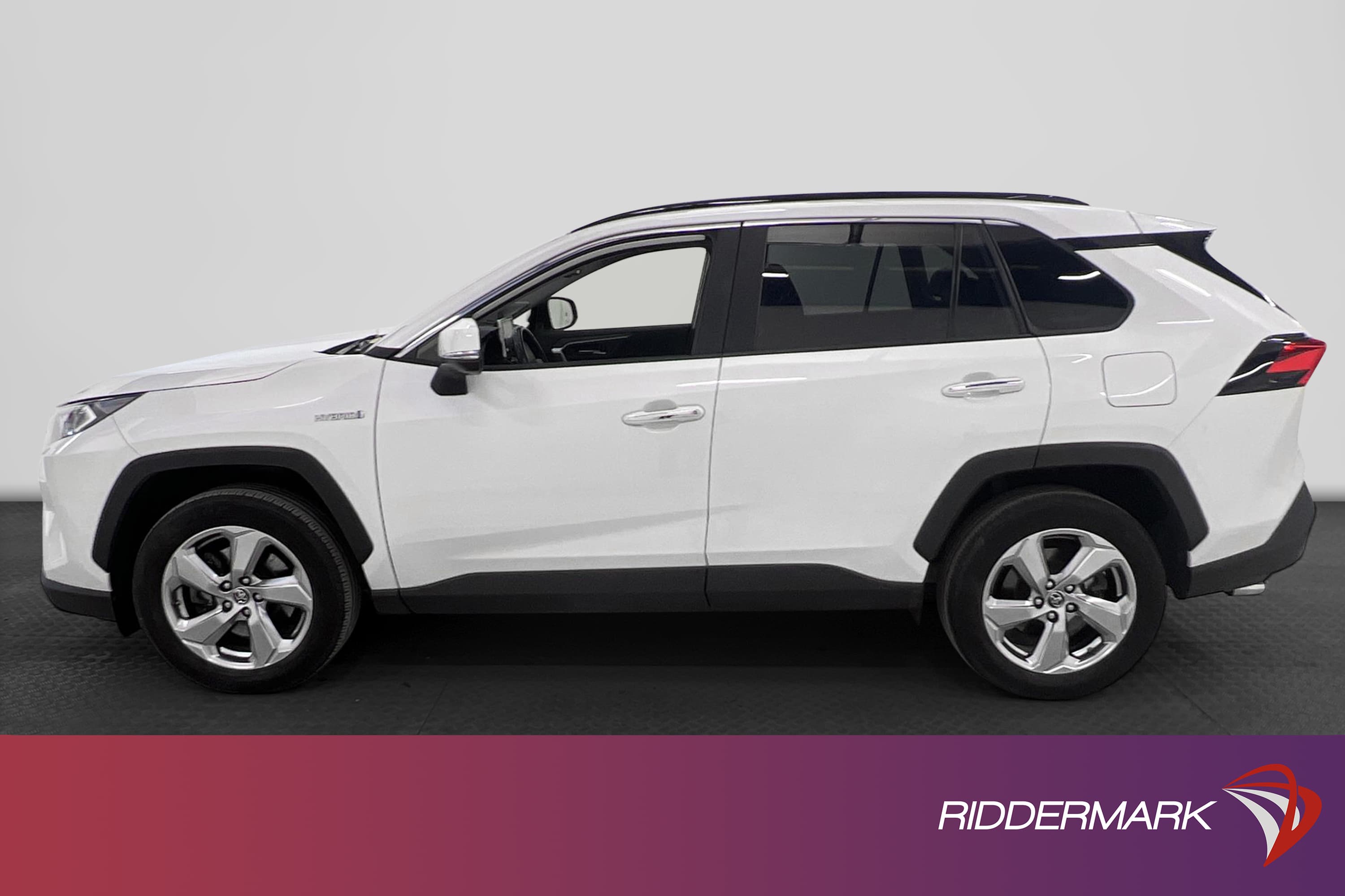 Toyota RAV4 Hybrid E-CVT 218hk
