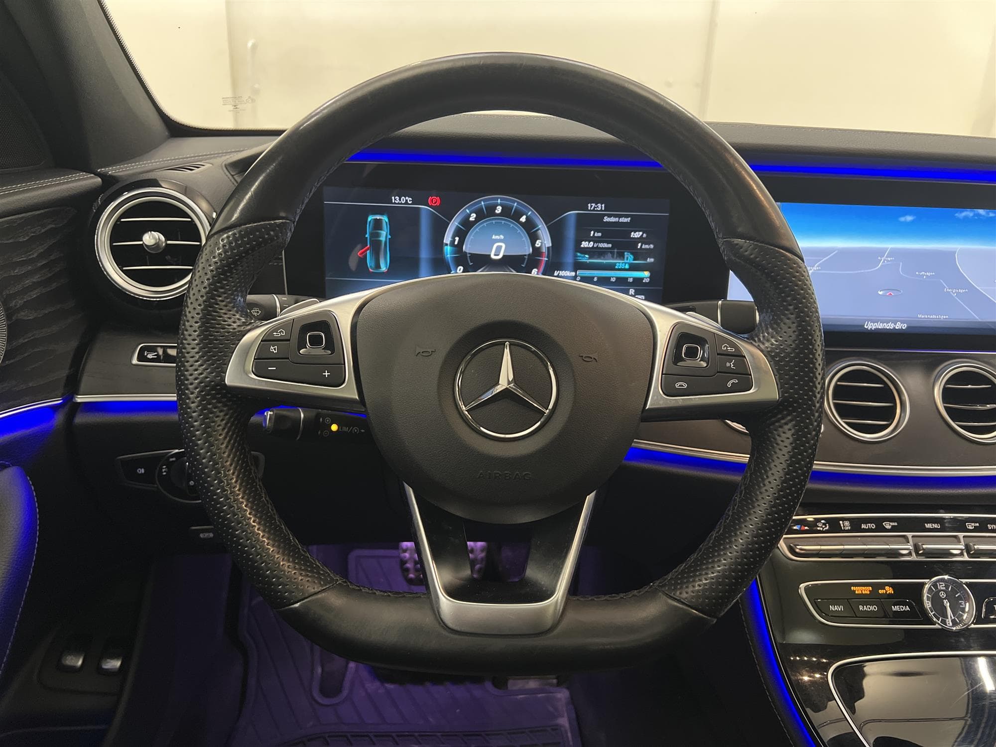 Mercedes-Benz E 220 T d 194hk AMG Pano Burmester 360° HUD