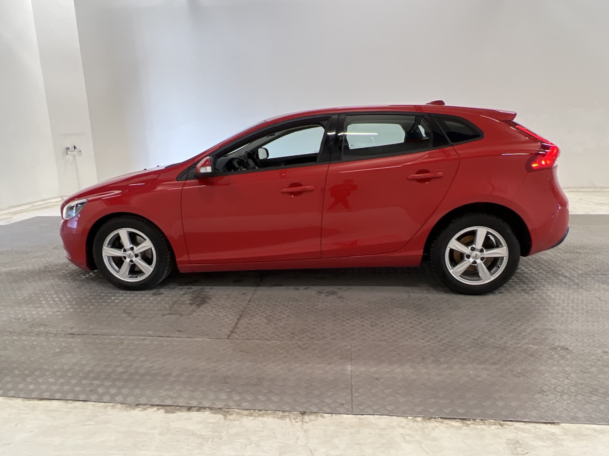 Volvo V40 D2 120hk