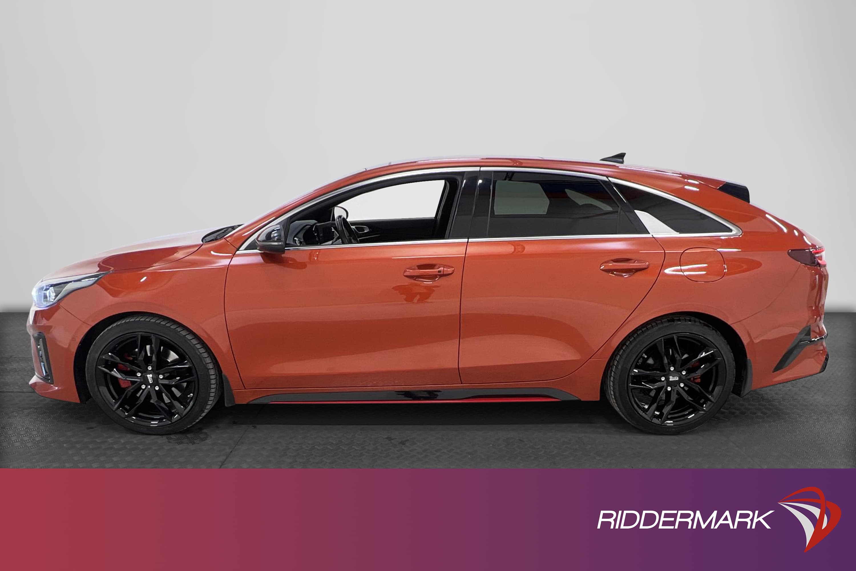 Kia ProCeed GT 1.6 T-GDI 204hk GT-Line Cockpit Pano Kamera