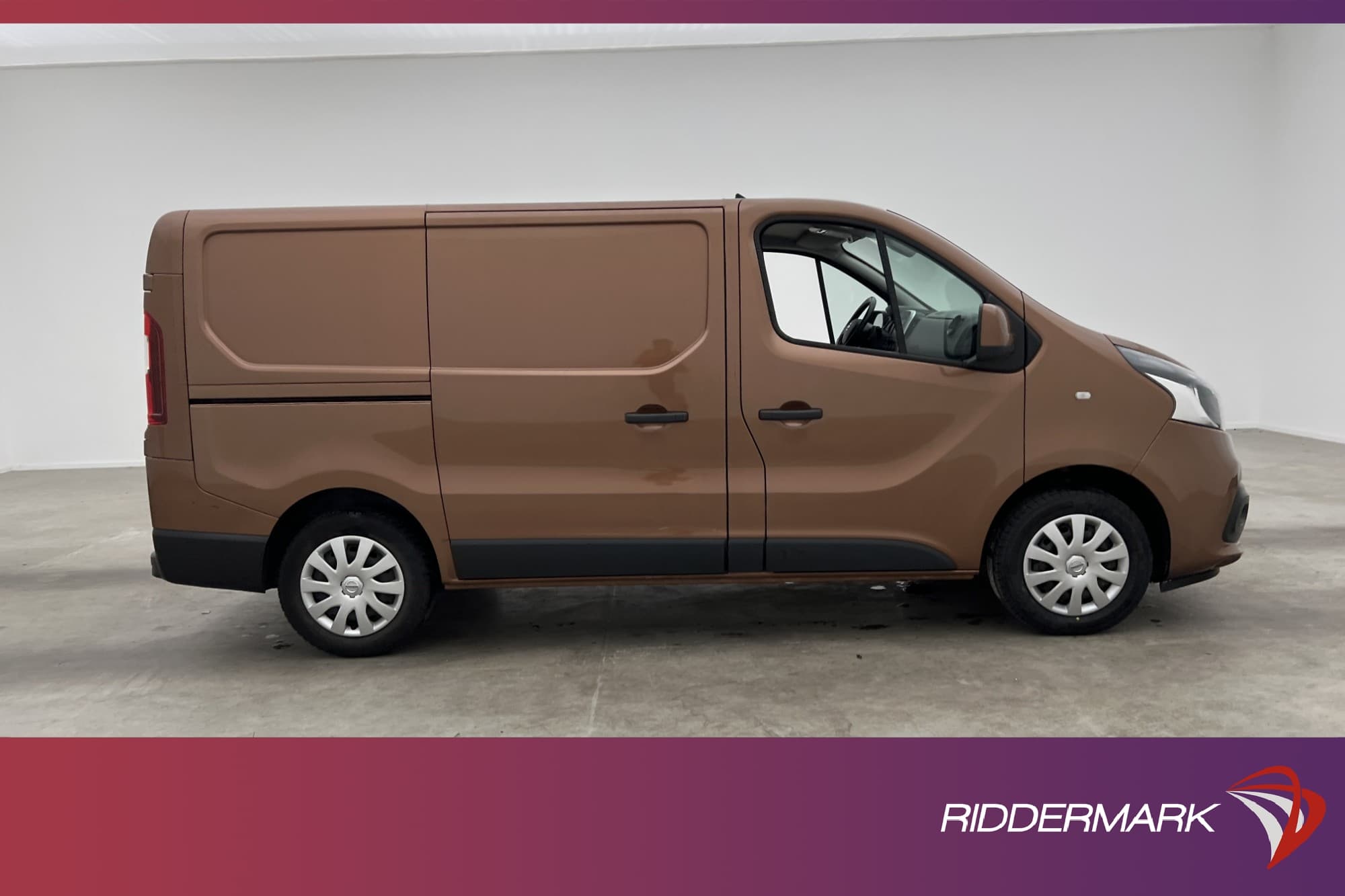 Nissan NV300