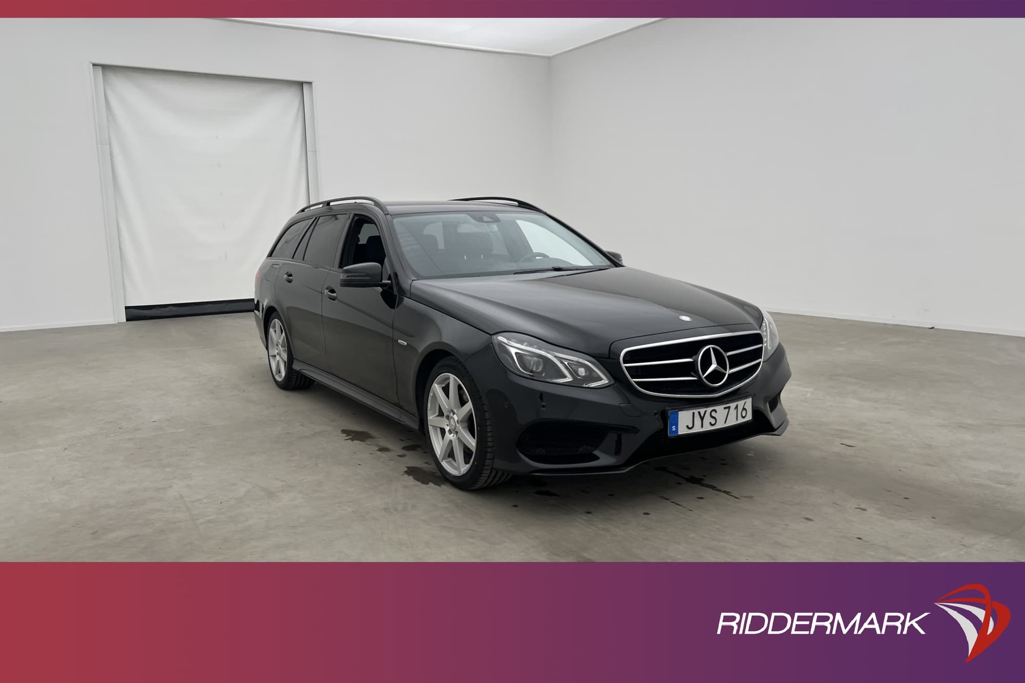Mercedes-Benz E 220 T 4M AMG