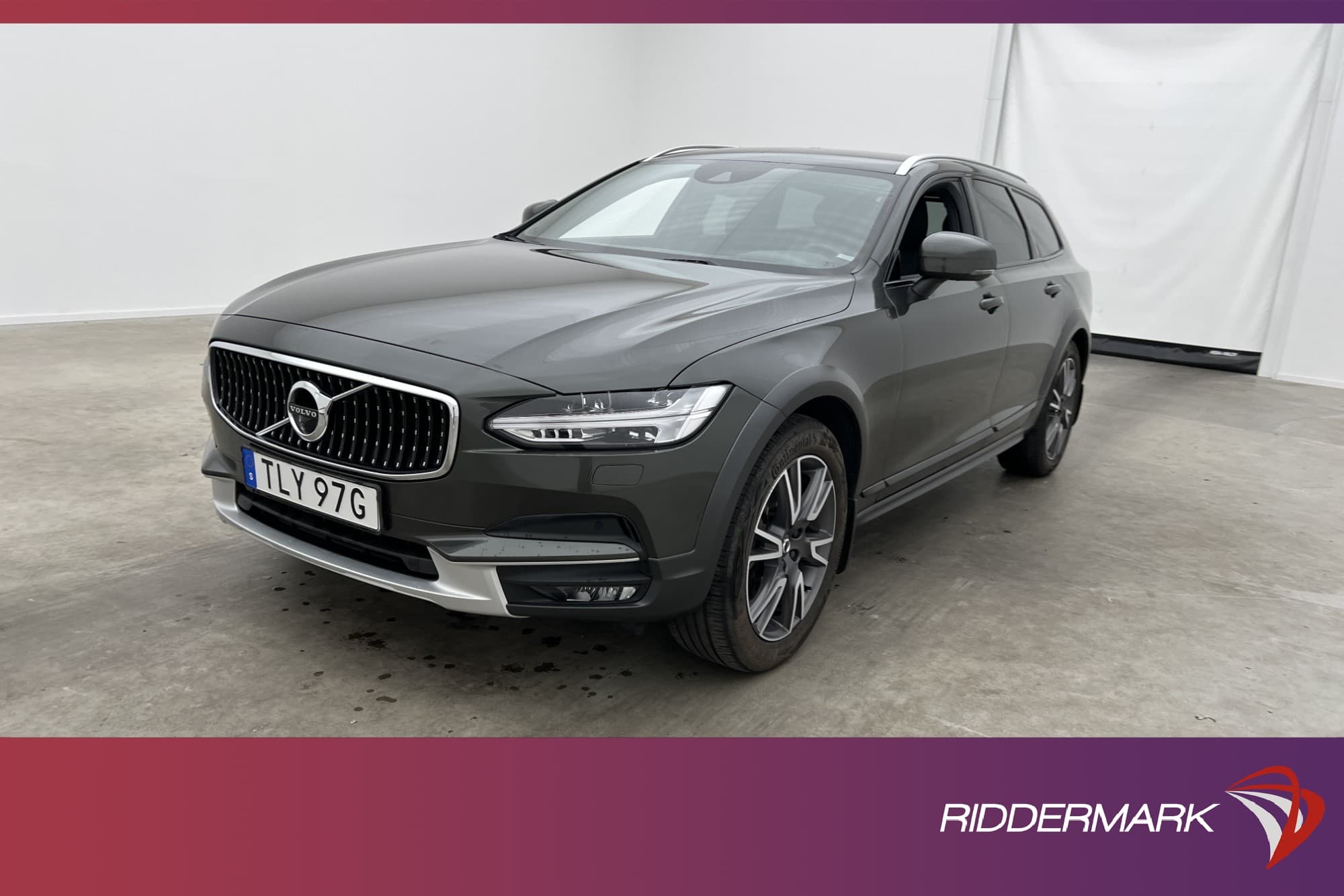 Volvo V90 Cross Country D4 AWD