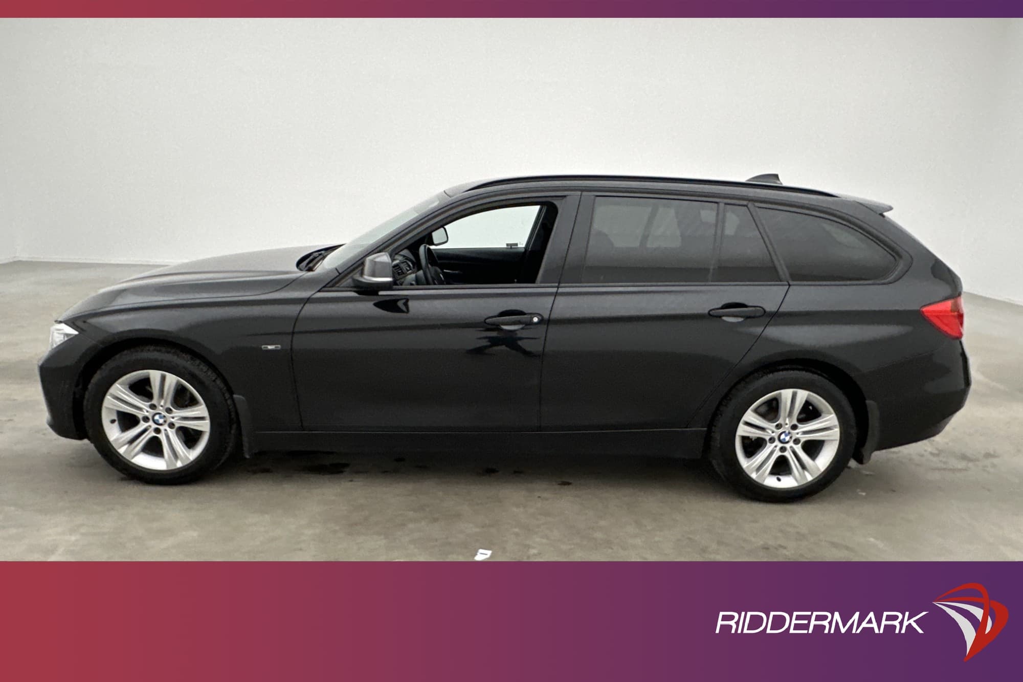 BMW 320d xDrive Sport line Dragkrok Sportstolar PDC-bak