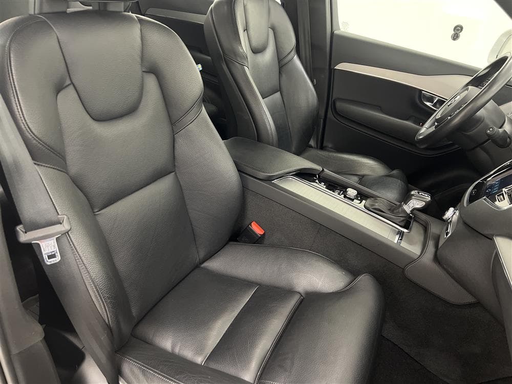 Volvo XC90 D5  AWD Inscription VOC Värmare Kamera Drag Naviinteriör