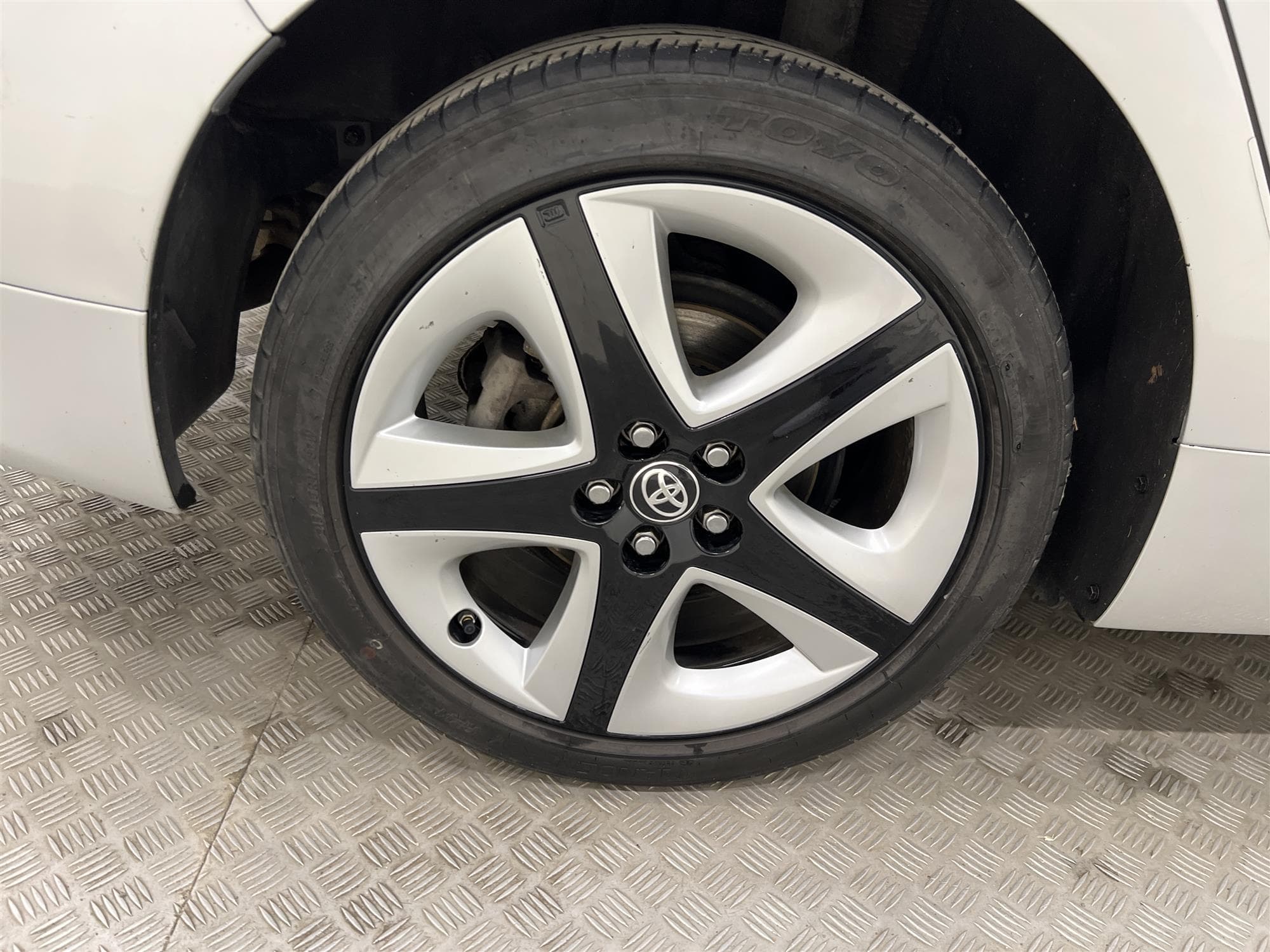 Toyota Prius Hybrid CVT 122hk 1 Brukare B-Kam 0,33L/mil