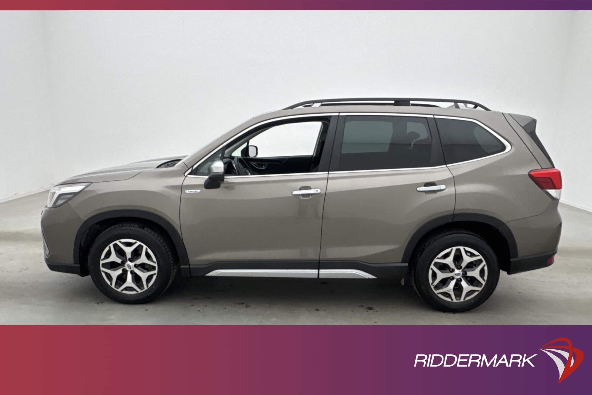 Subaru Forester e-Boxer 150hk AWD M-Värmare Kamera Rattvärme