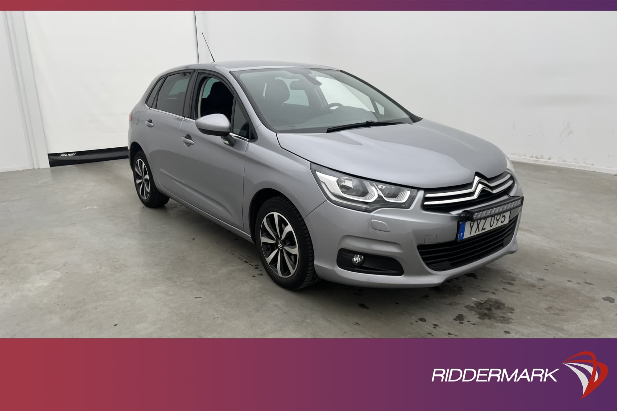 Citroën C4 1.2 e-THP 130hk