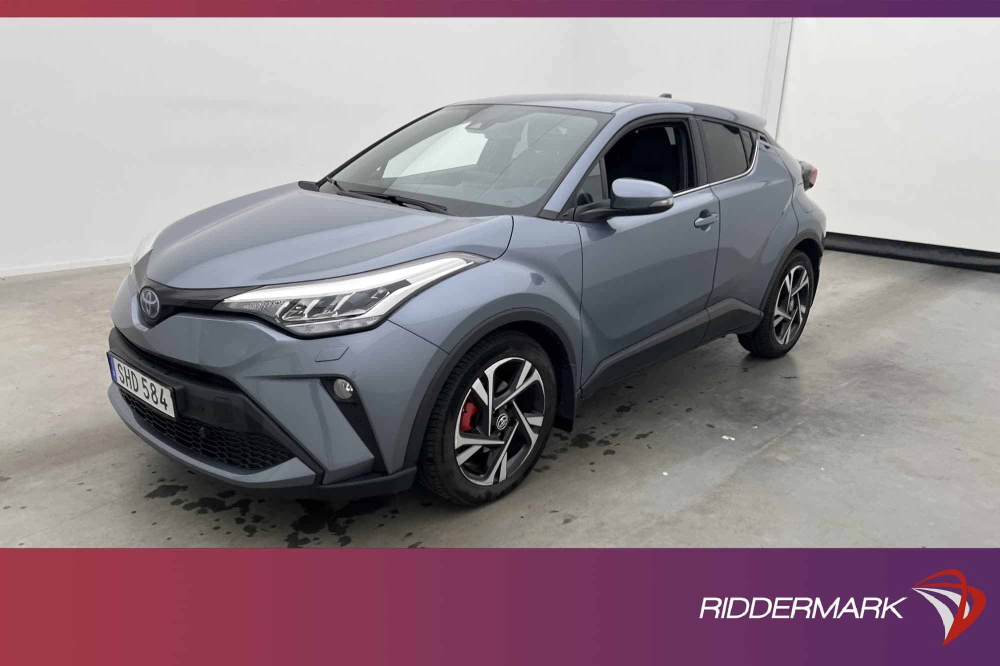 Toyota C-HR Hybrid 122hk