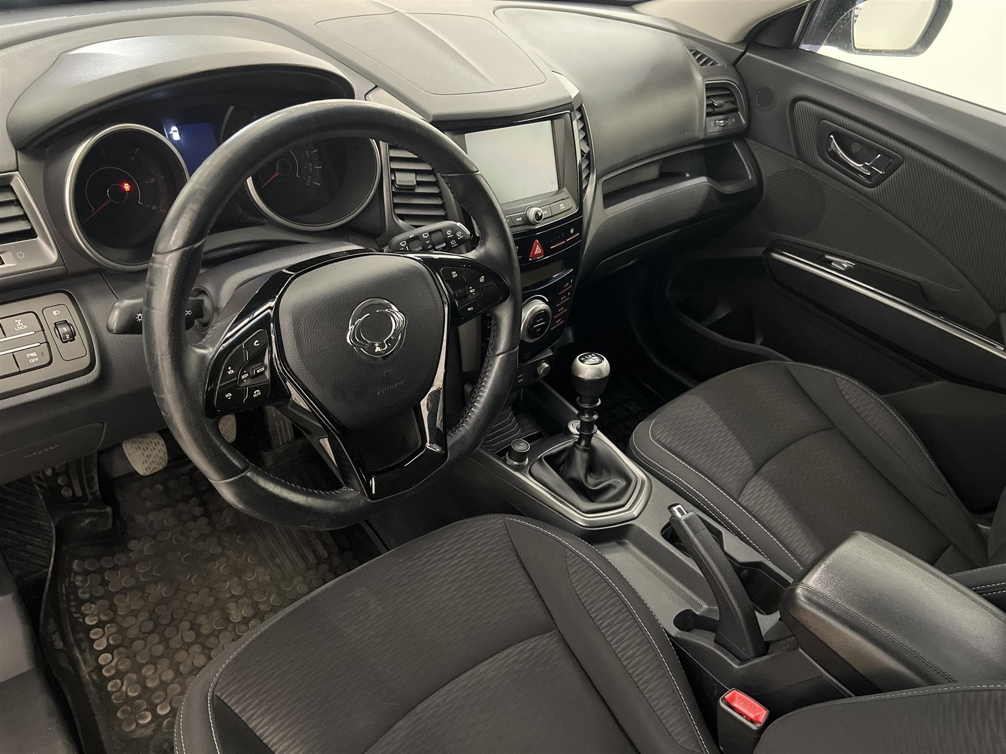 SsangYong Tivoli XLV 1.6 AWD 115hk Kamera Navi Välservad