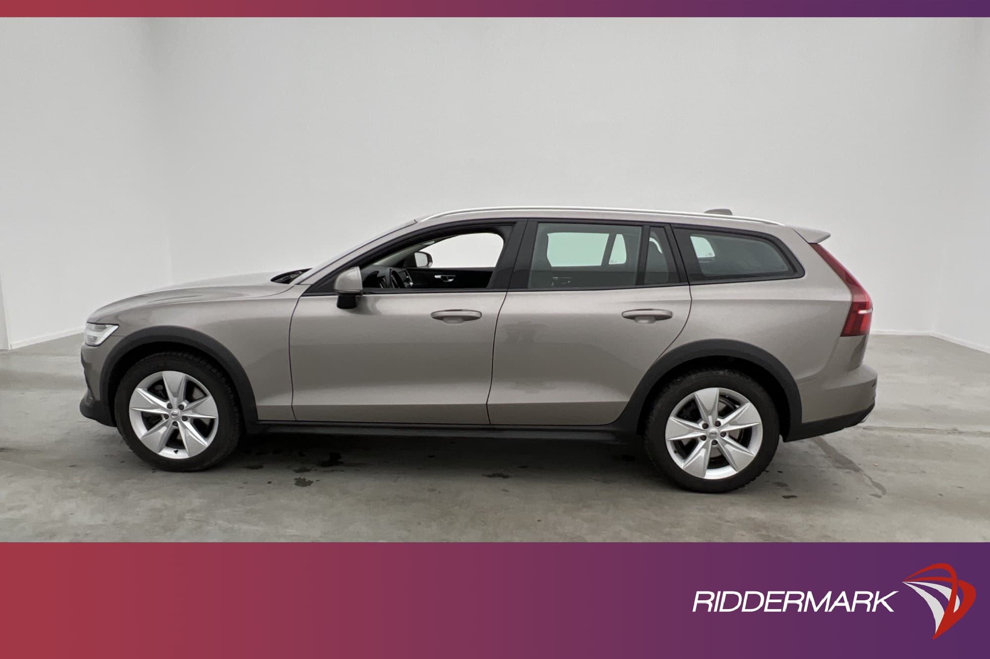 Volvo V60 Cross Country B4 197hk AWD