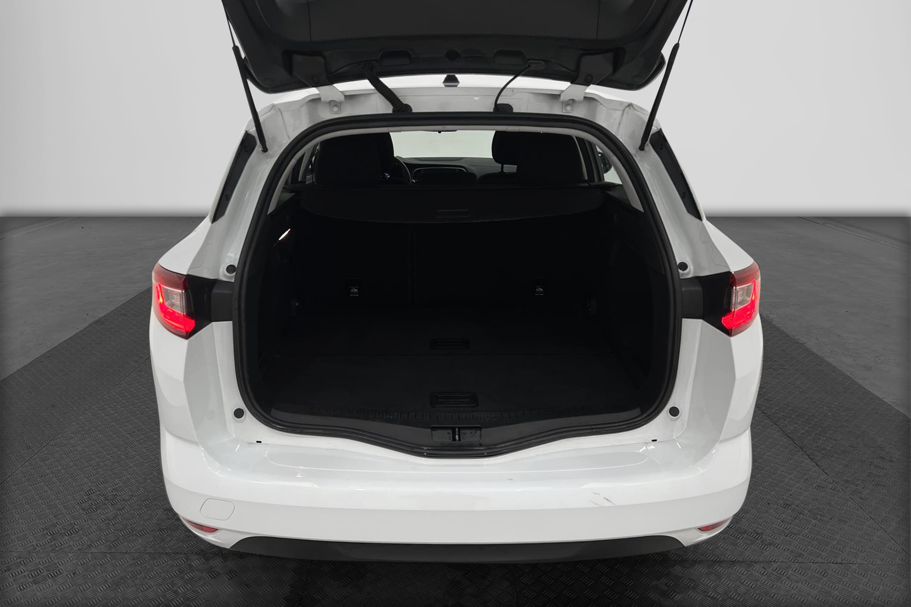 Renault Mégane Sport Tourer 1.2 TCe 101hk Nybes Nyservad