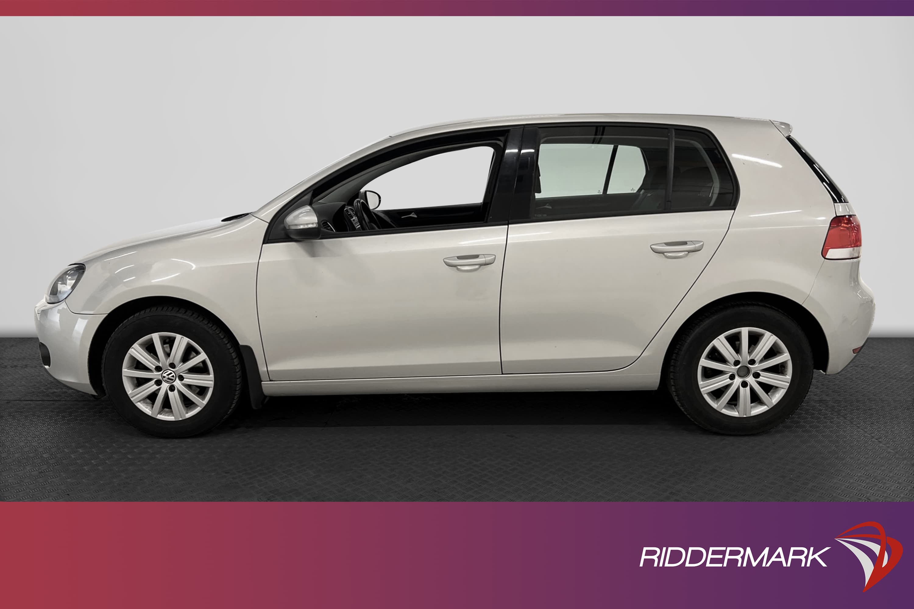 Volkswagen Golf 1.6 102hk