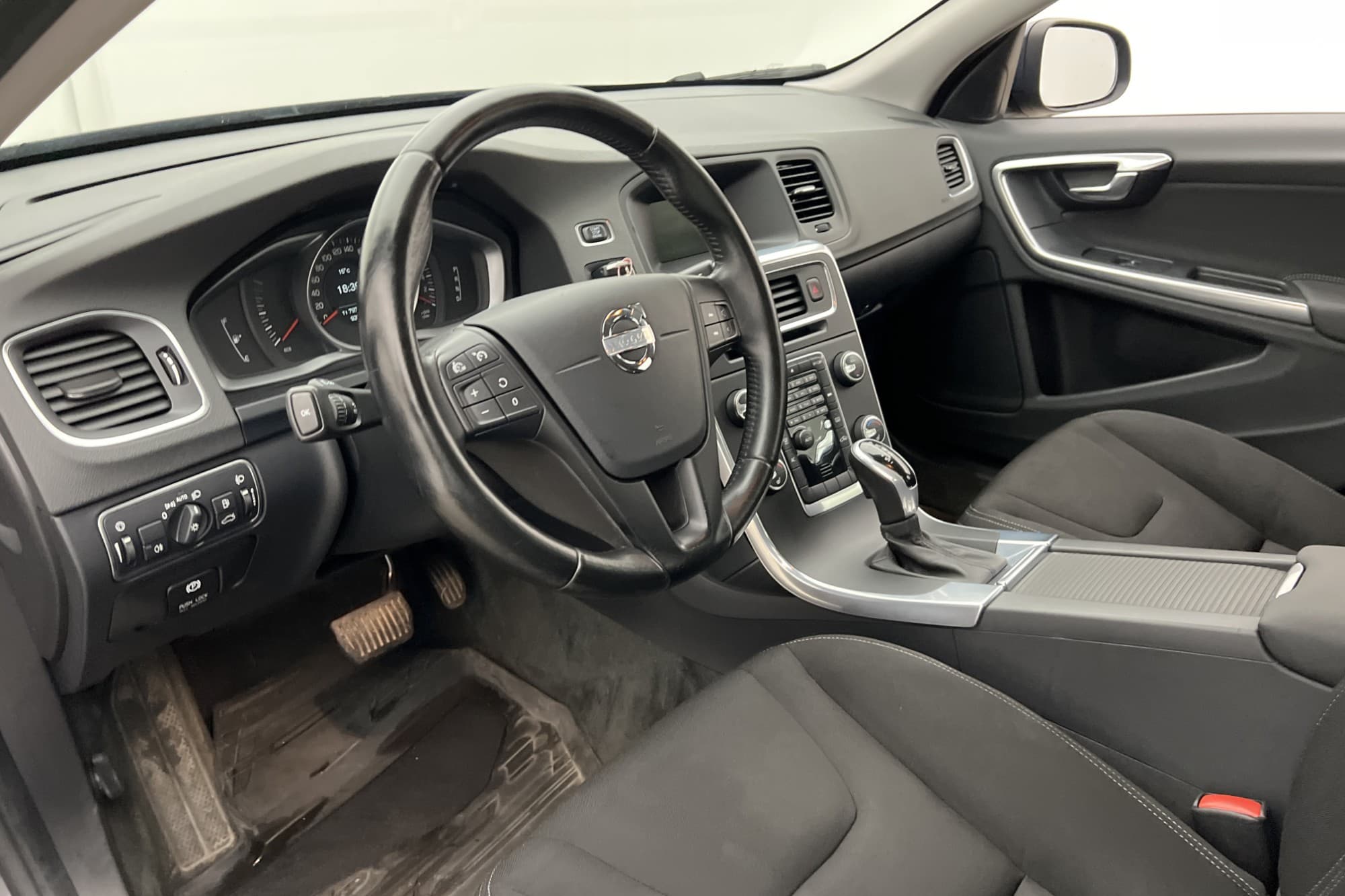 Volvo S60 T3 Powershift 150hk P-Värmare Dragkrok