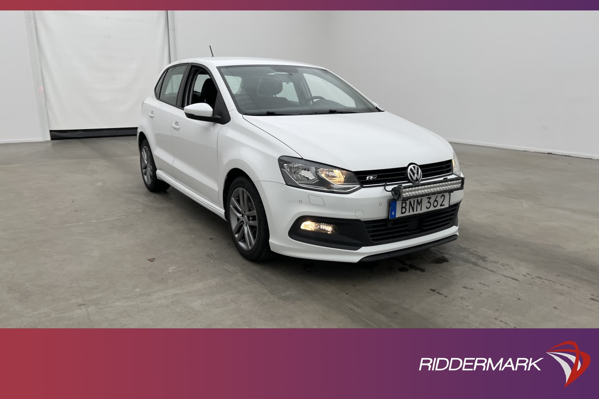 Volkswagen Polo 90hk R Line Dragkrok M&K-Värmare Farthållare